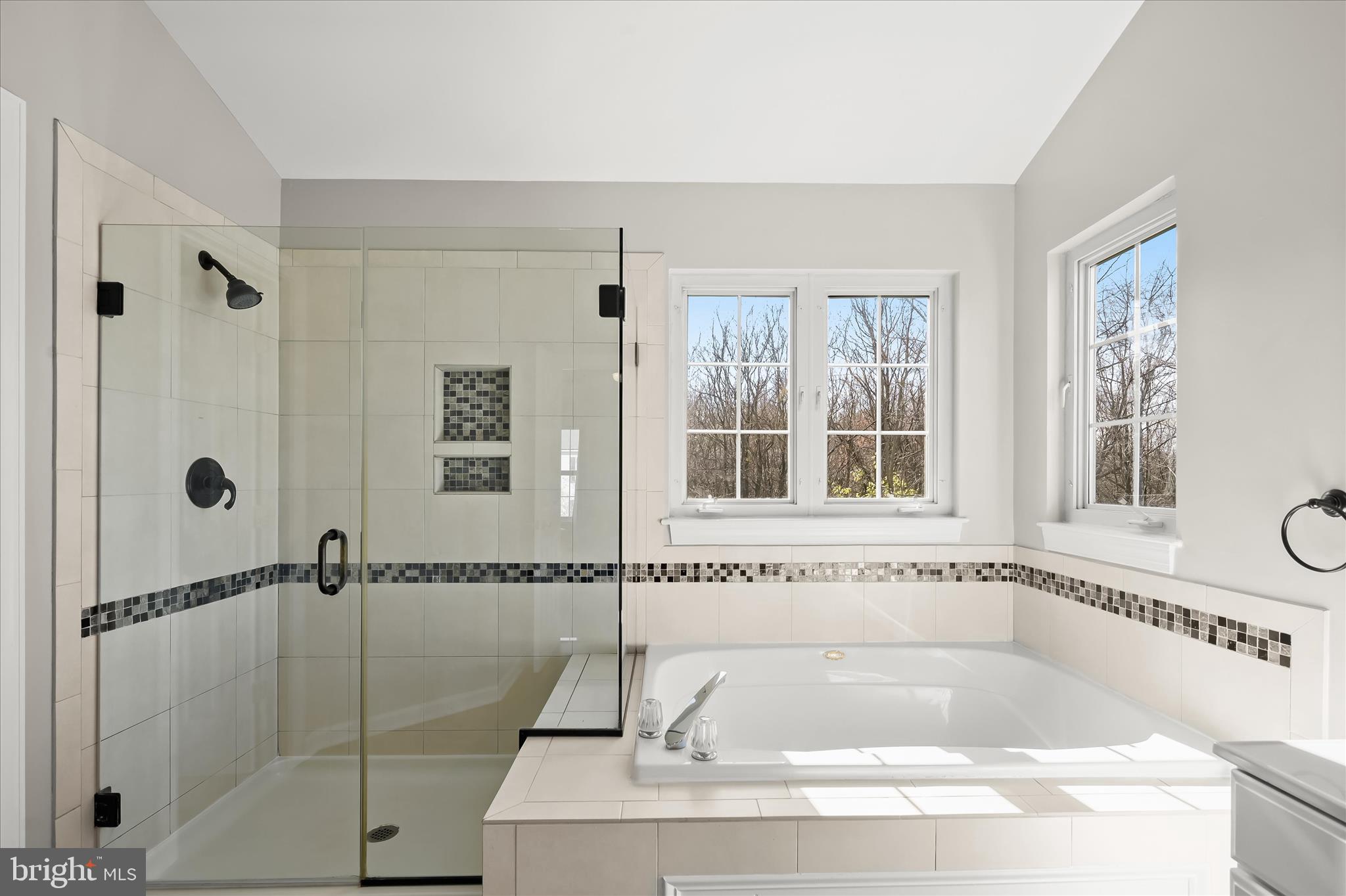 WINDSOR KNOLLS - Residential