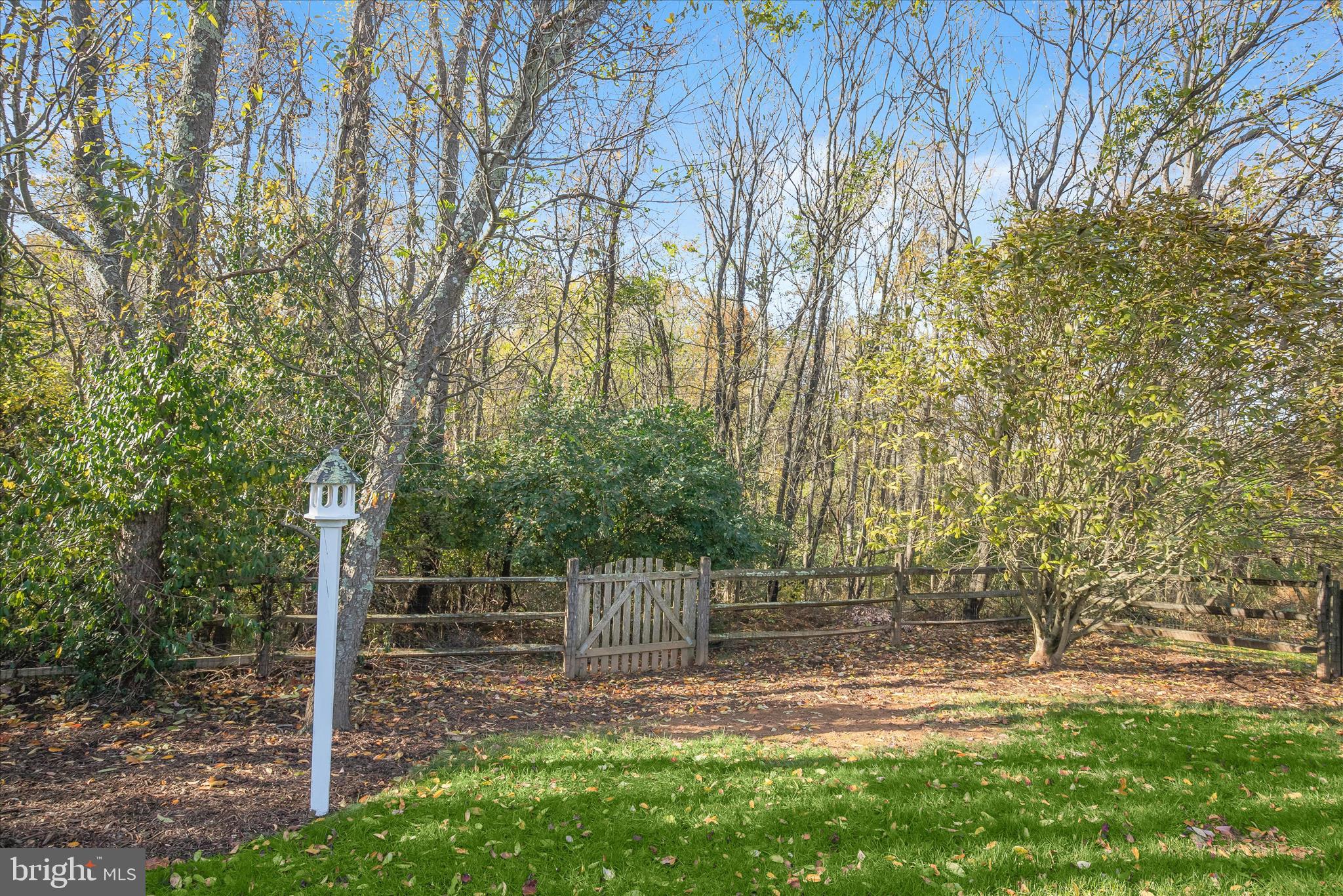 WINDSOR KNOLLS - Residential