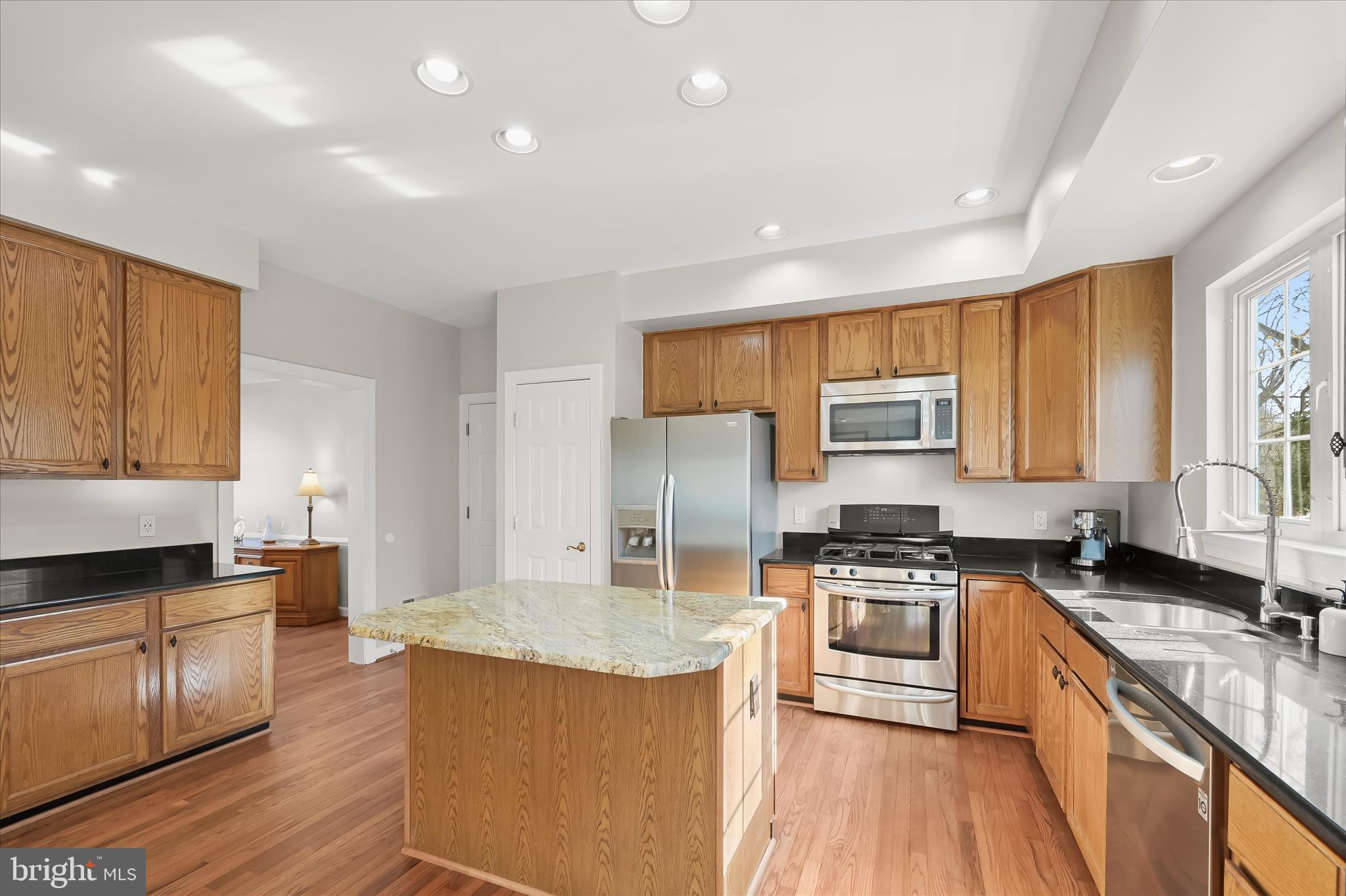 WINDSOR KNOLLS - Residential