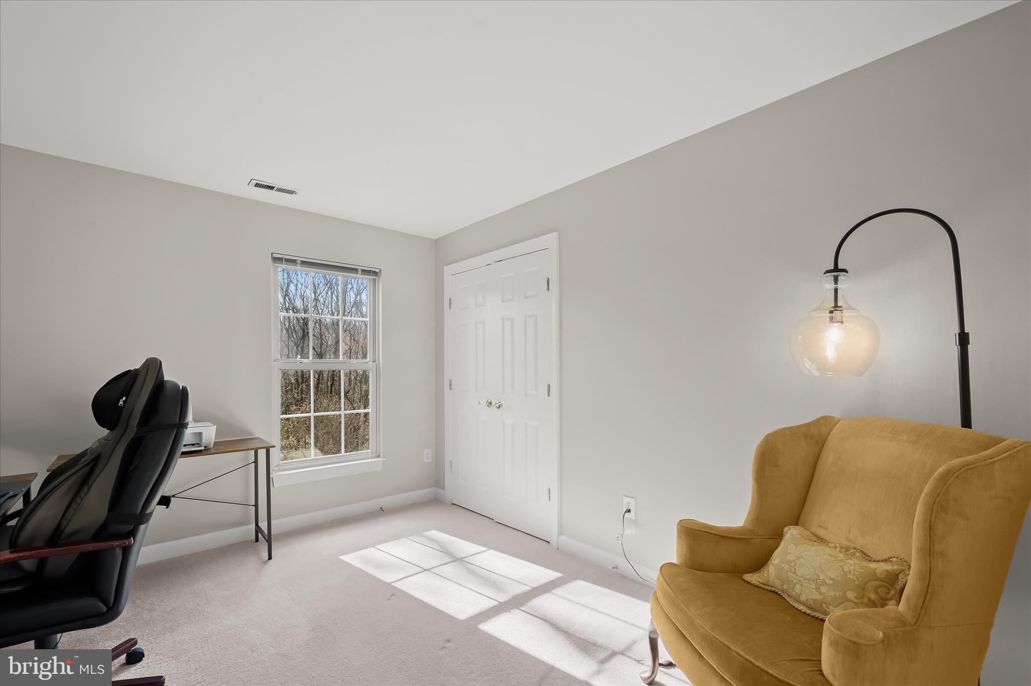 WINDSOR KNOLLS - Residential