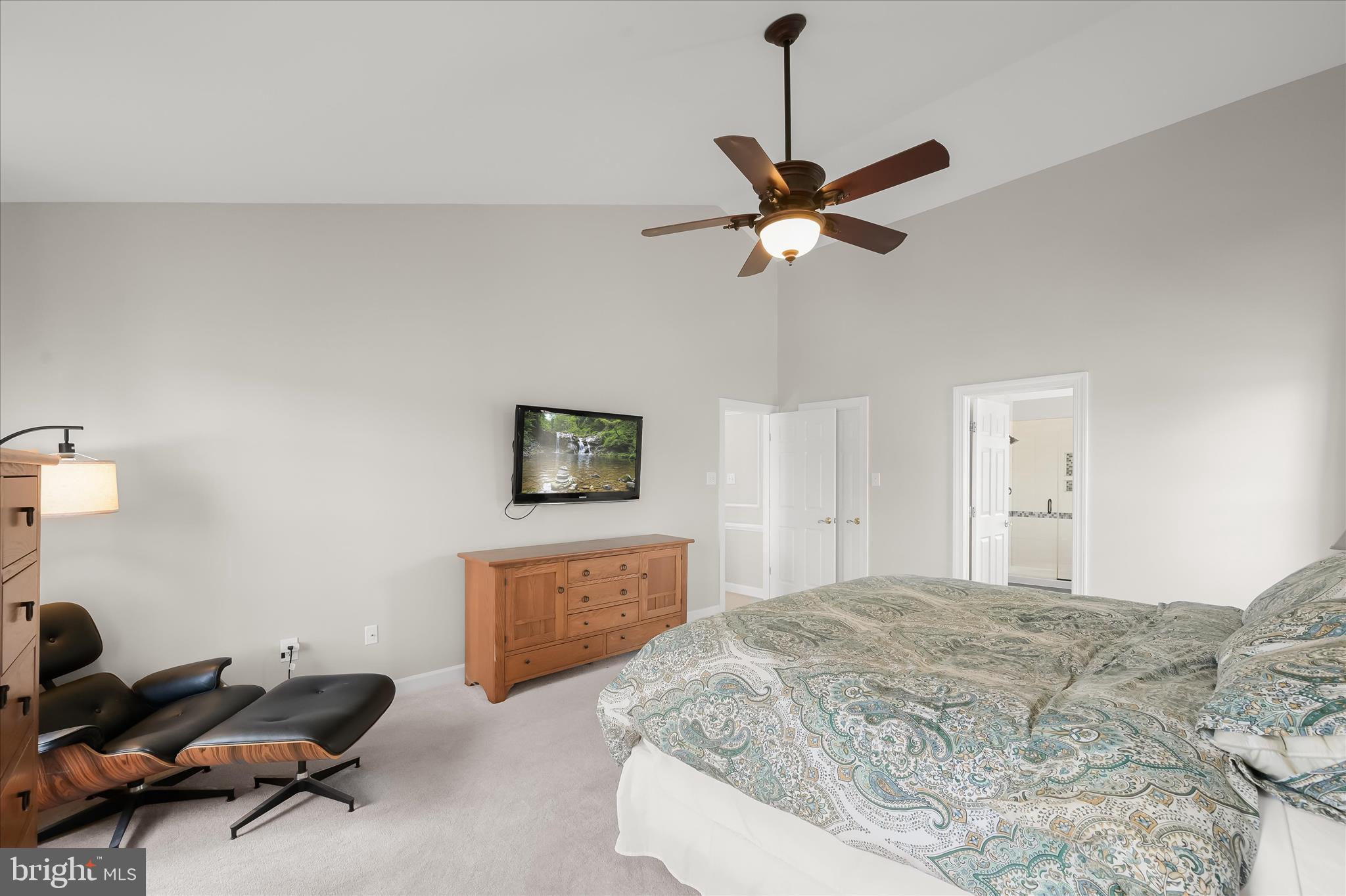 WINDSOR KNOLLS - Residential