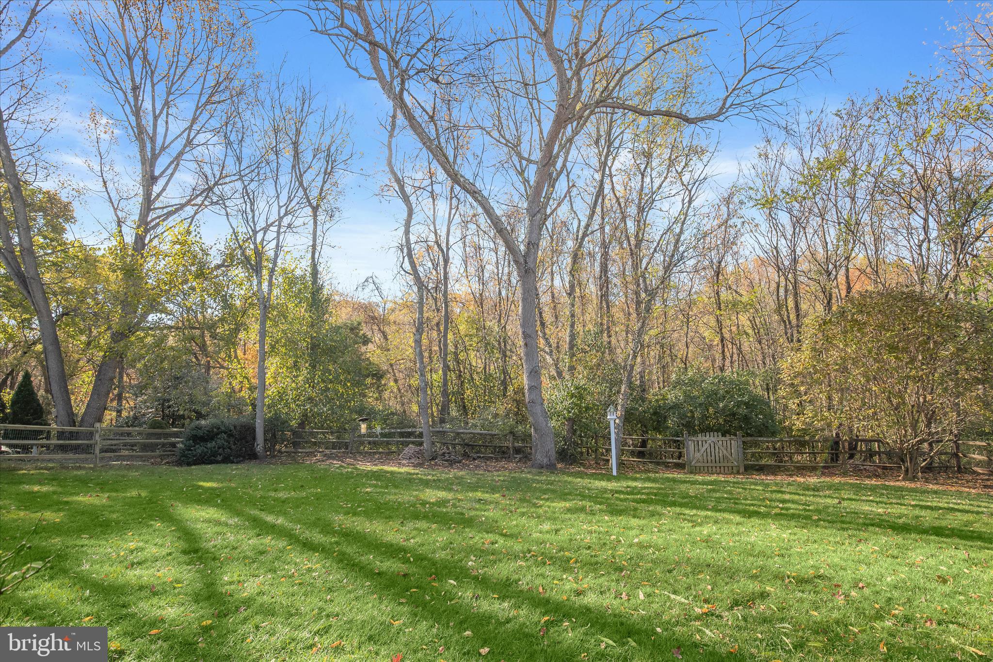 WINDSOR KNOLLS - Residential