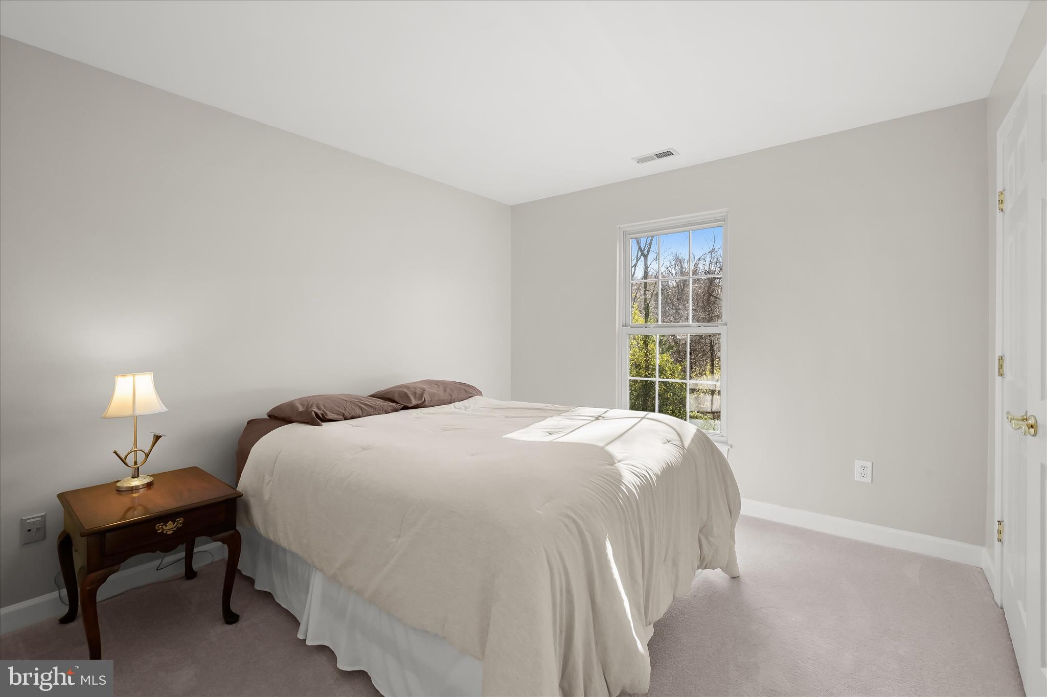 WINDSOR KNOLLS - Residential