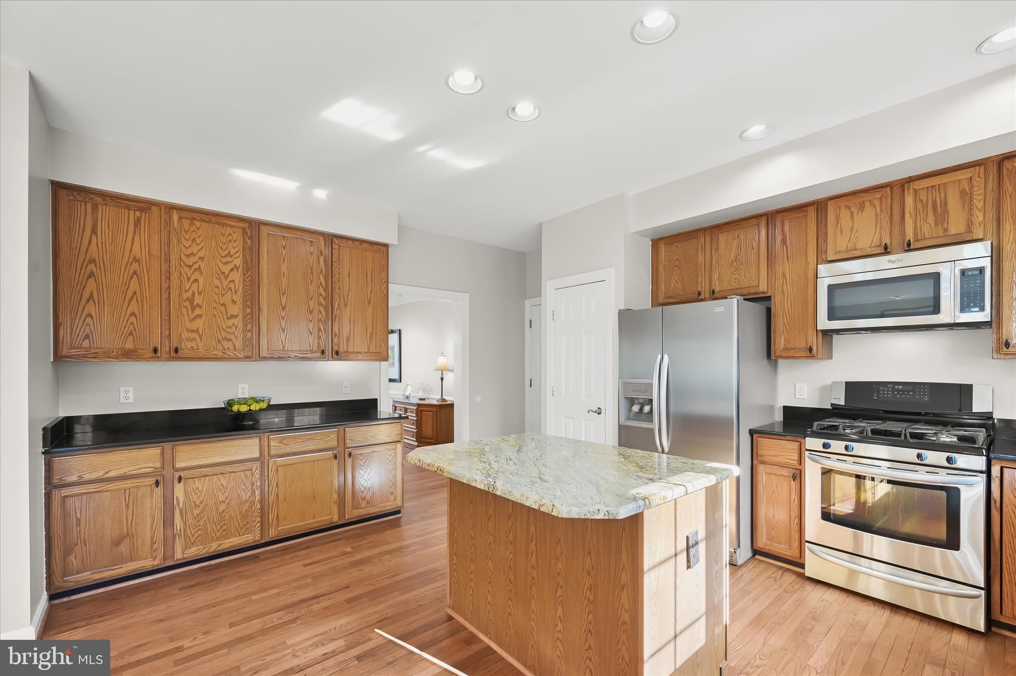 WINDSOR KNOLLS - Residential