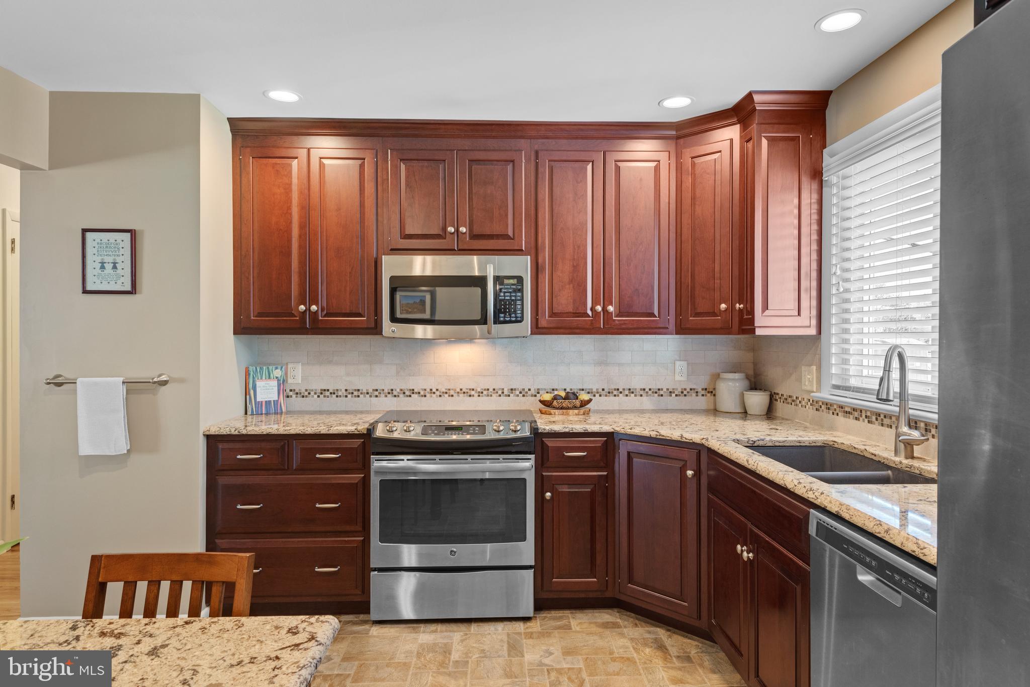 LANDIS FARMS - Residential