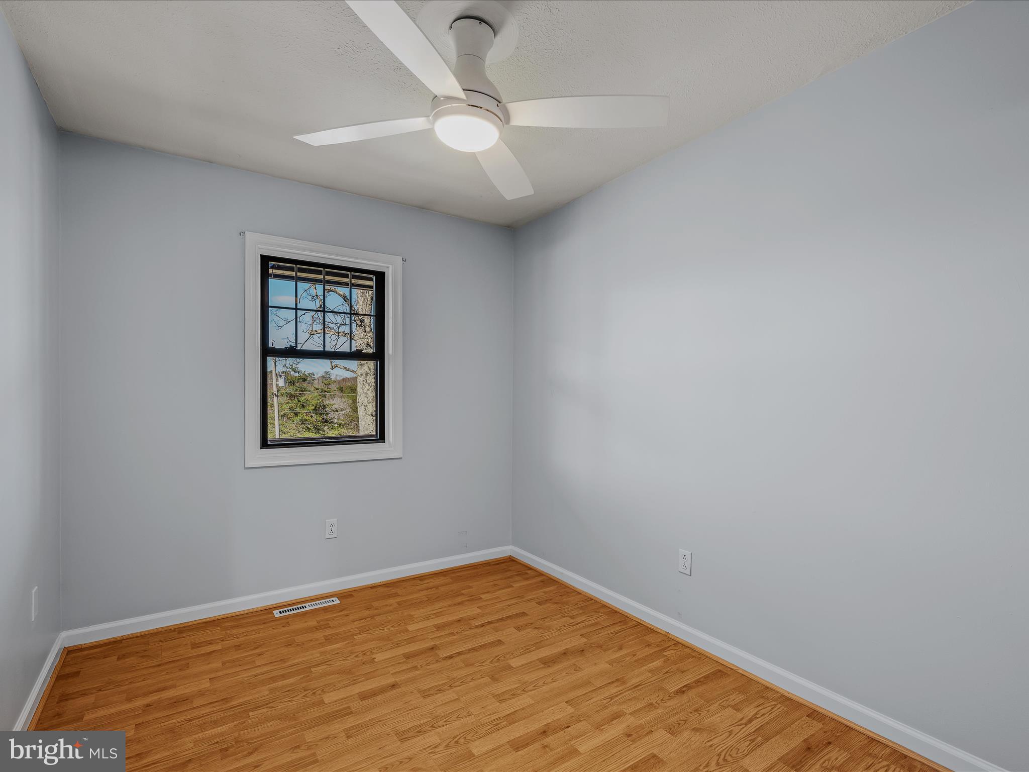 HEAVENLY ACRES - Residential