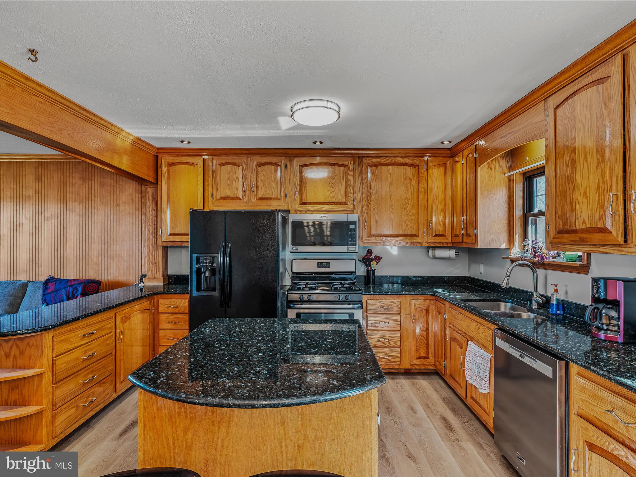 HEAVENLY ACRES - Residential