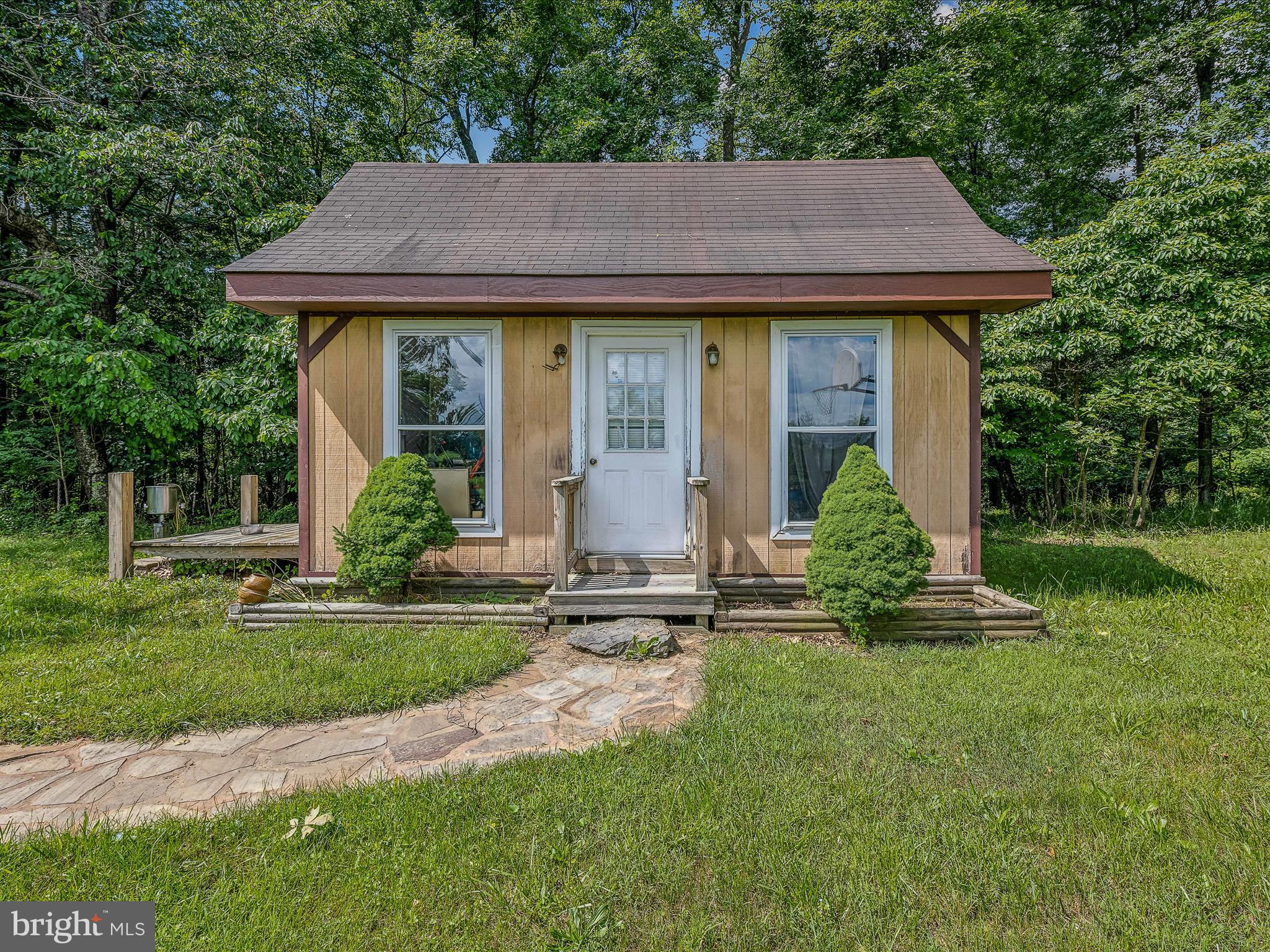 HEAVENLY ACRES - Residential