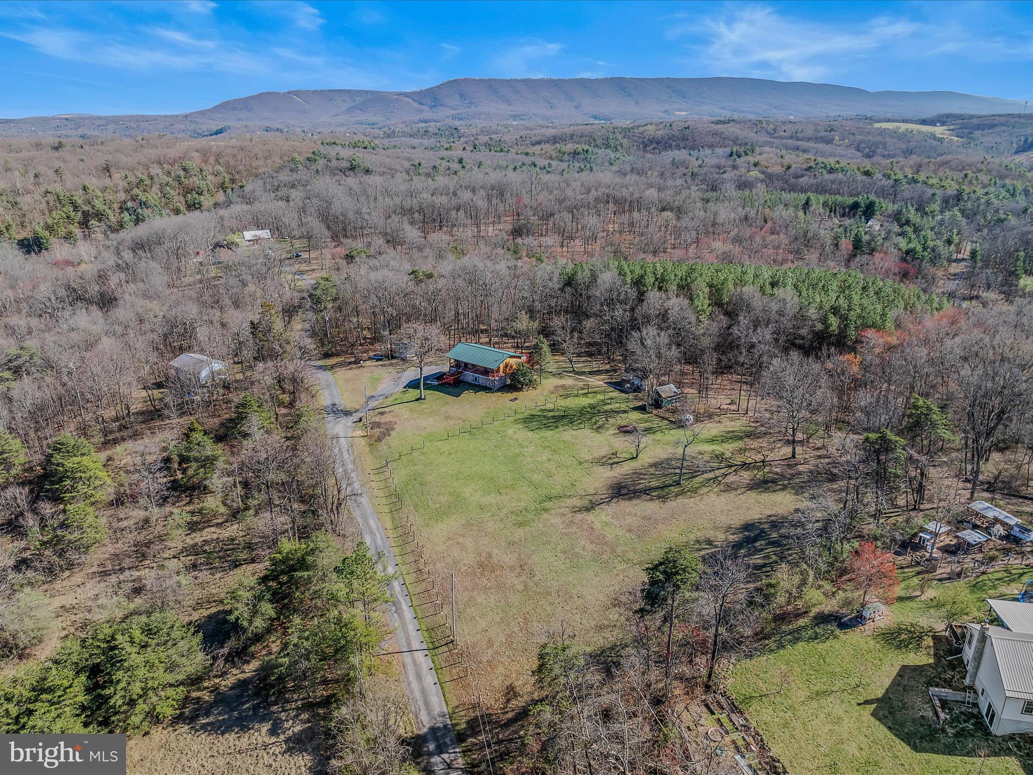 HEAVENLY ACRES - Residential