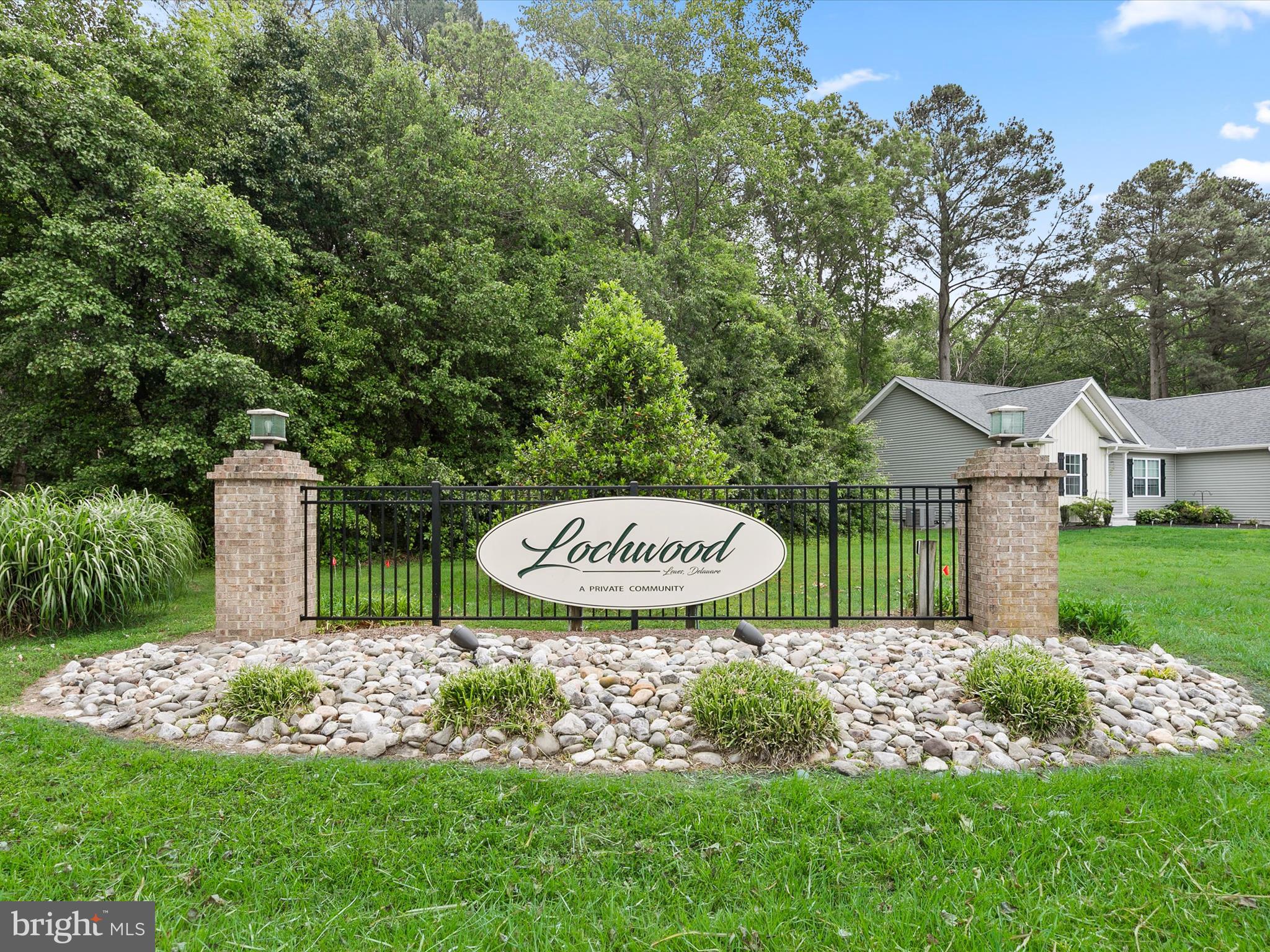 5 LAKEWOOD DRIVE