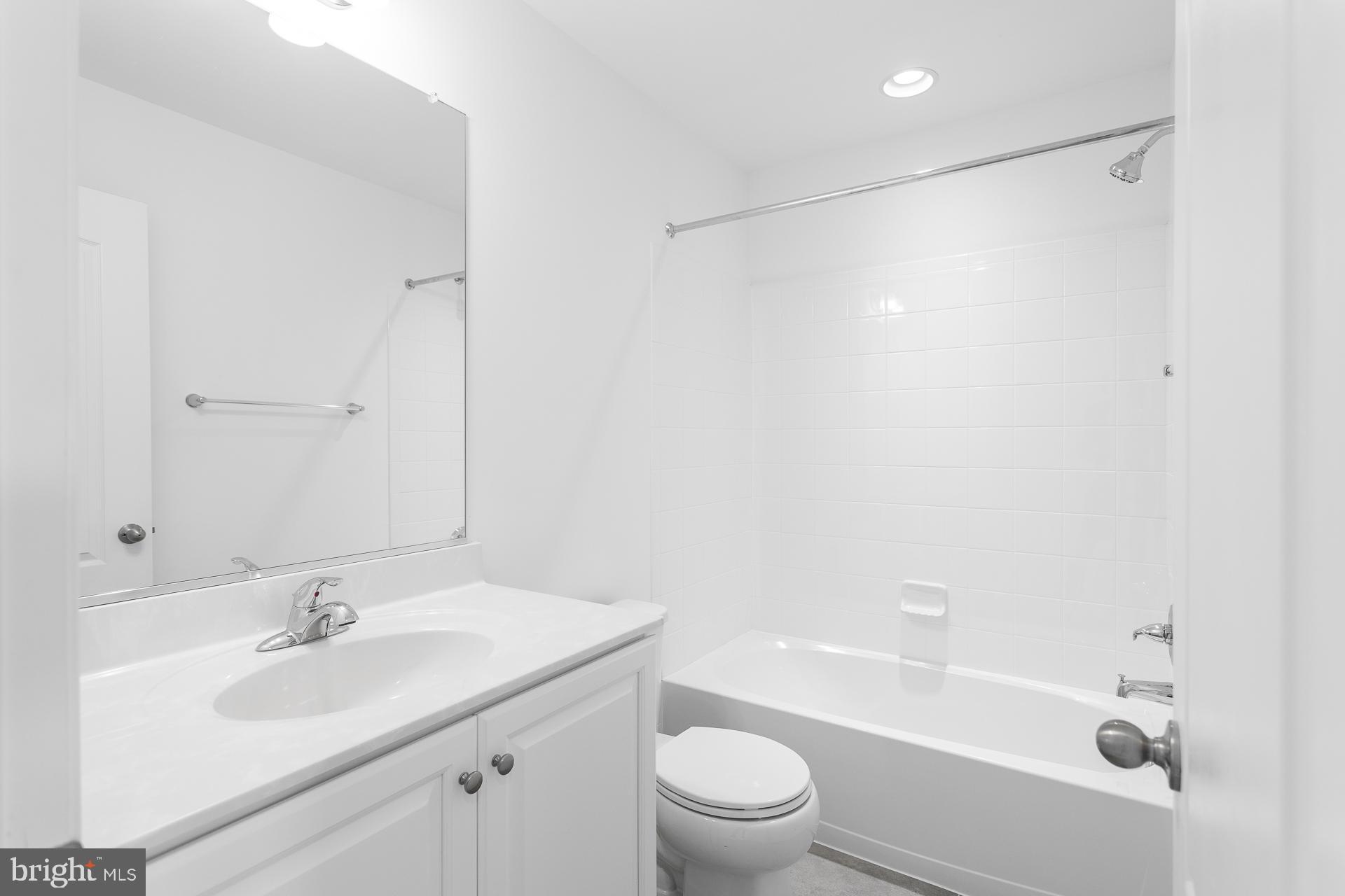 MCCAULEY CROSSING - Residential