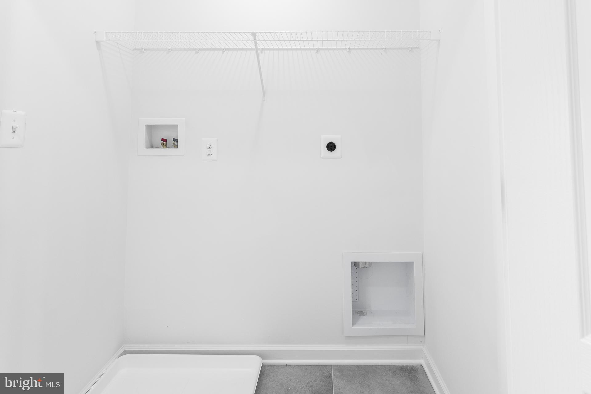 MCCAULEY CROSSING - Residential