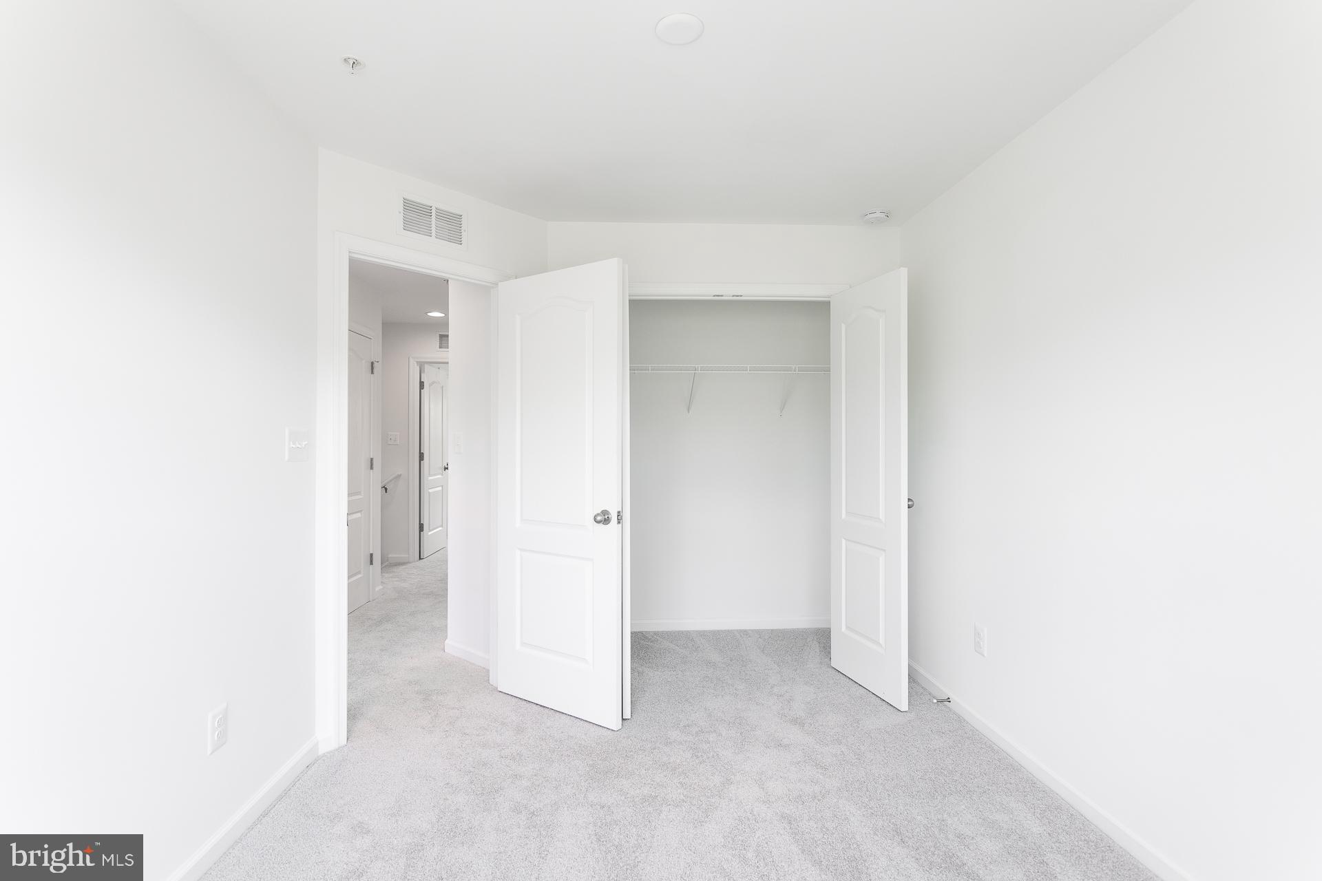 MCCAULEY CROSSING - Residential