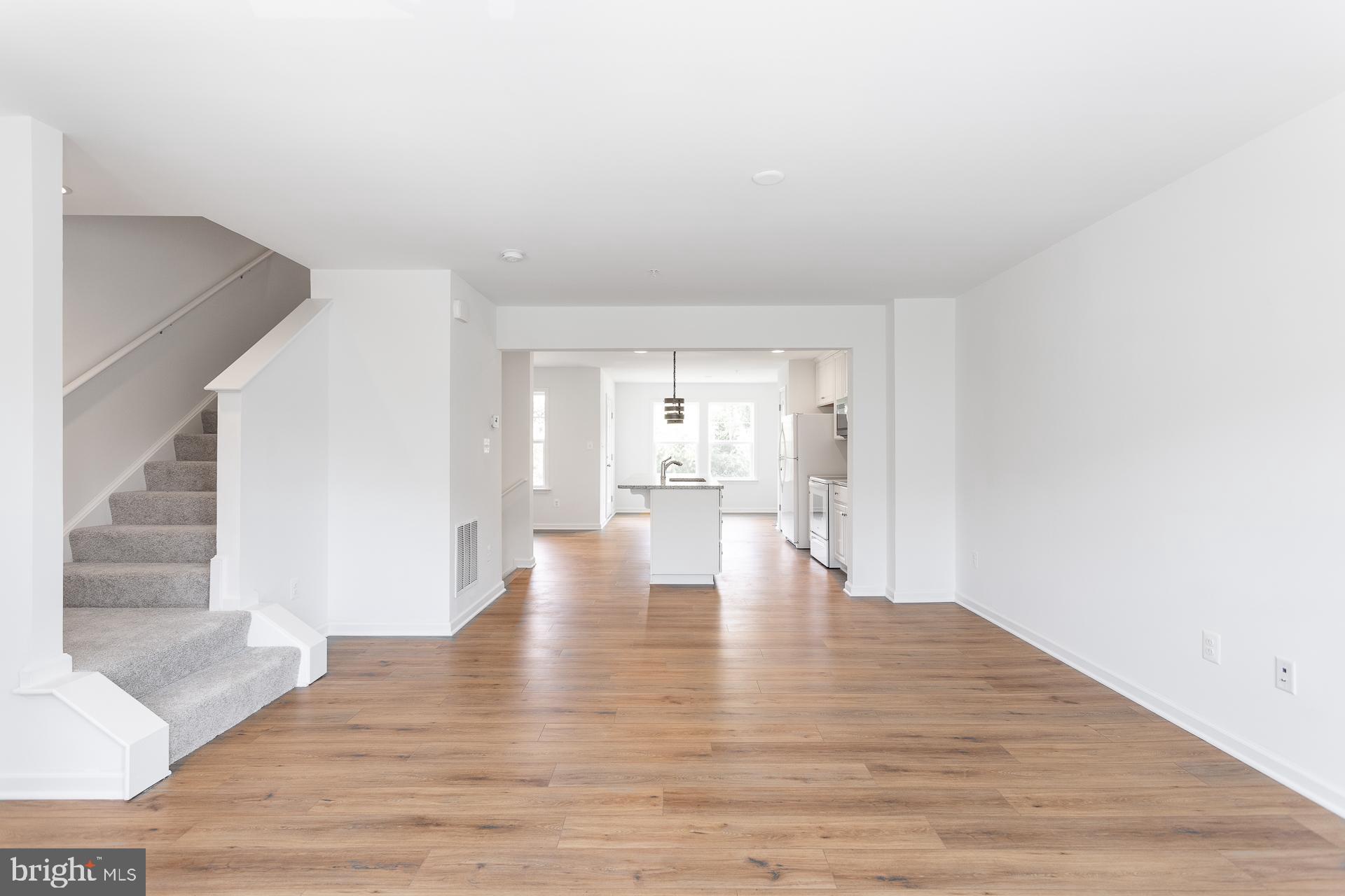 MCCAULEY CROSSING - Residential