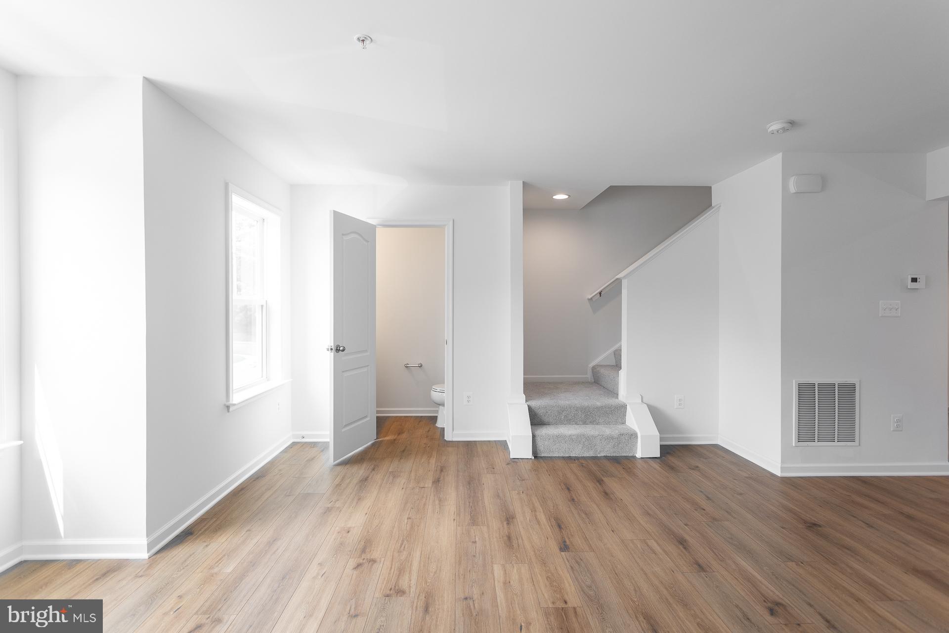 MCCAULEY CROSSING - Residential