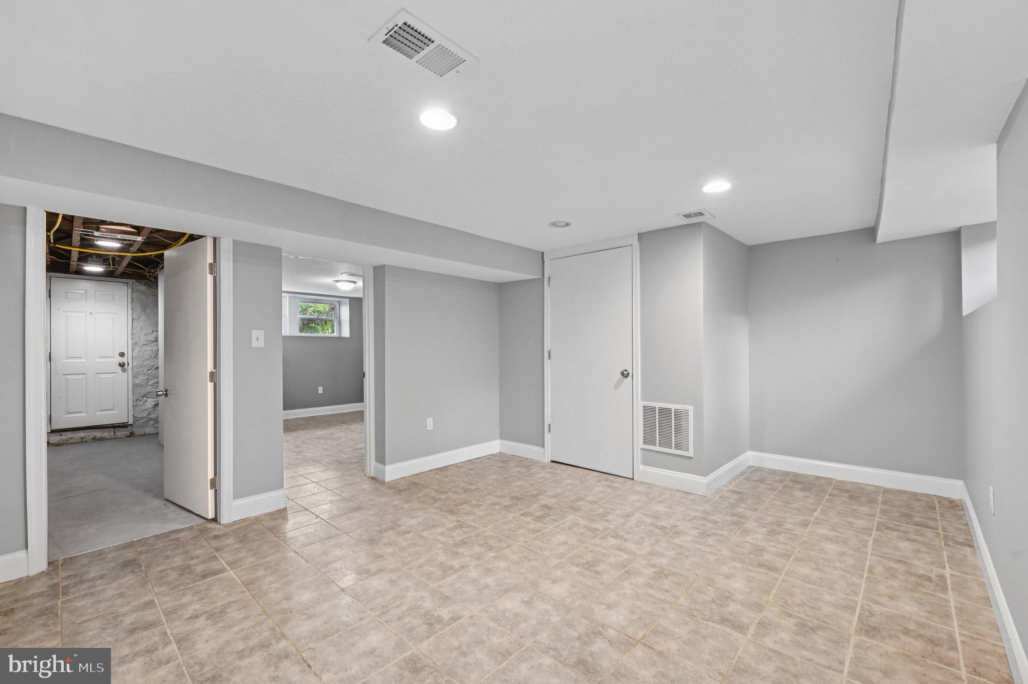 BELAIR-EDISON - Residential Lease
