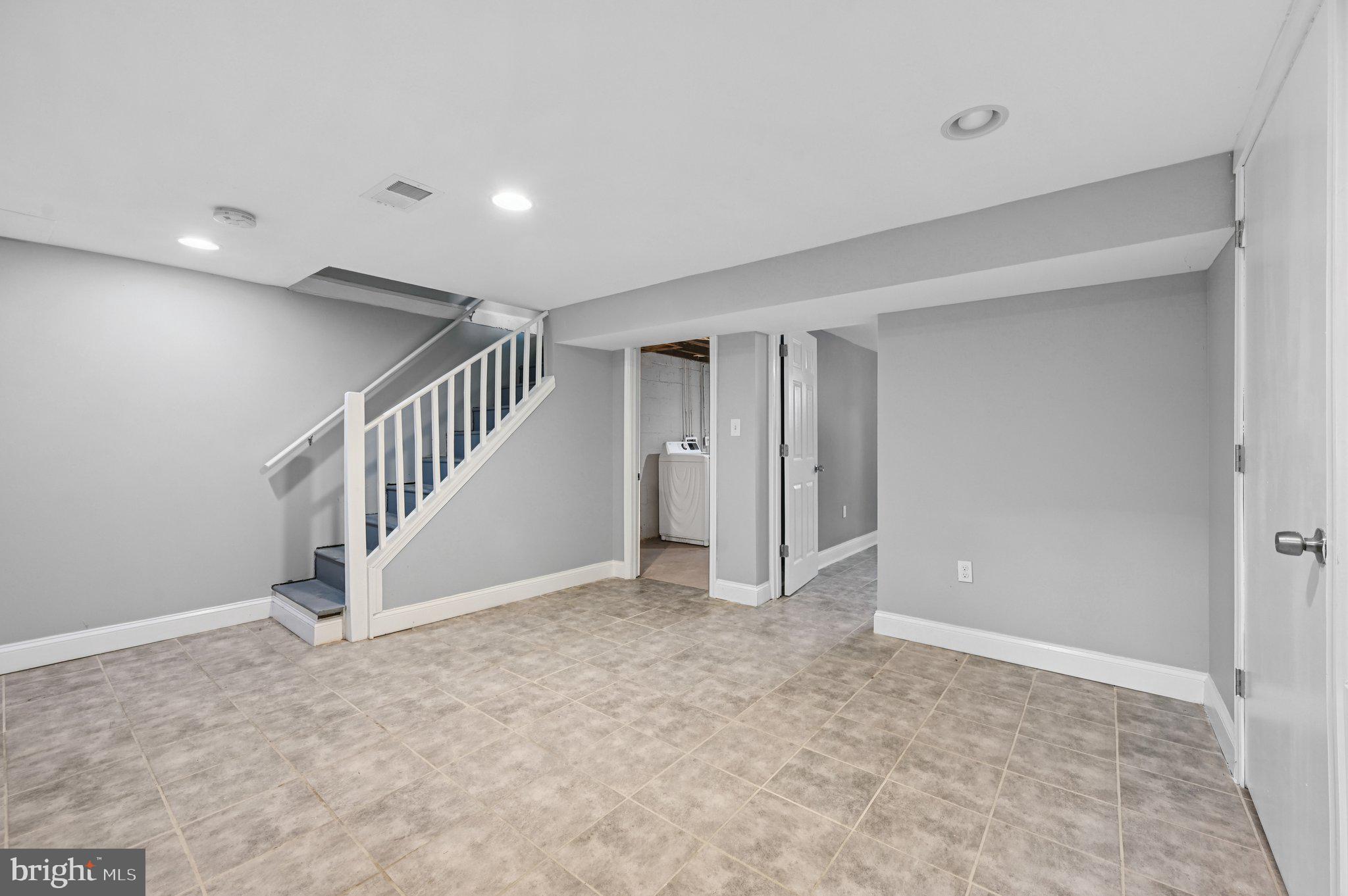 BELAIR-EDISON - Residential Lease