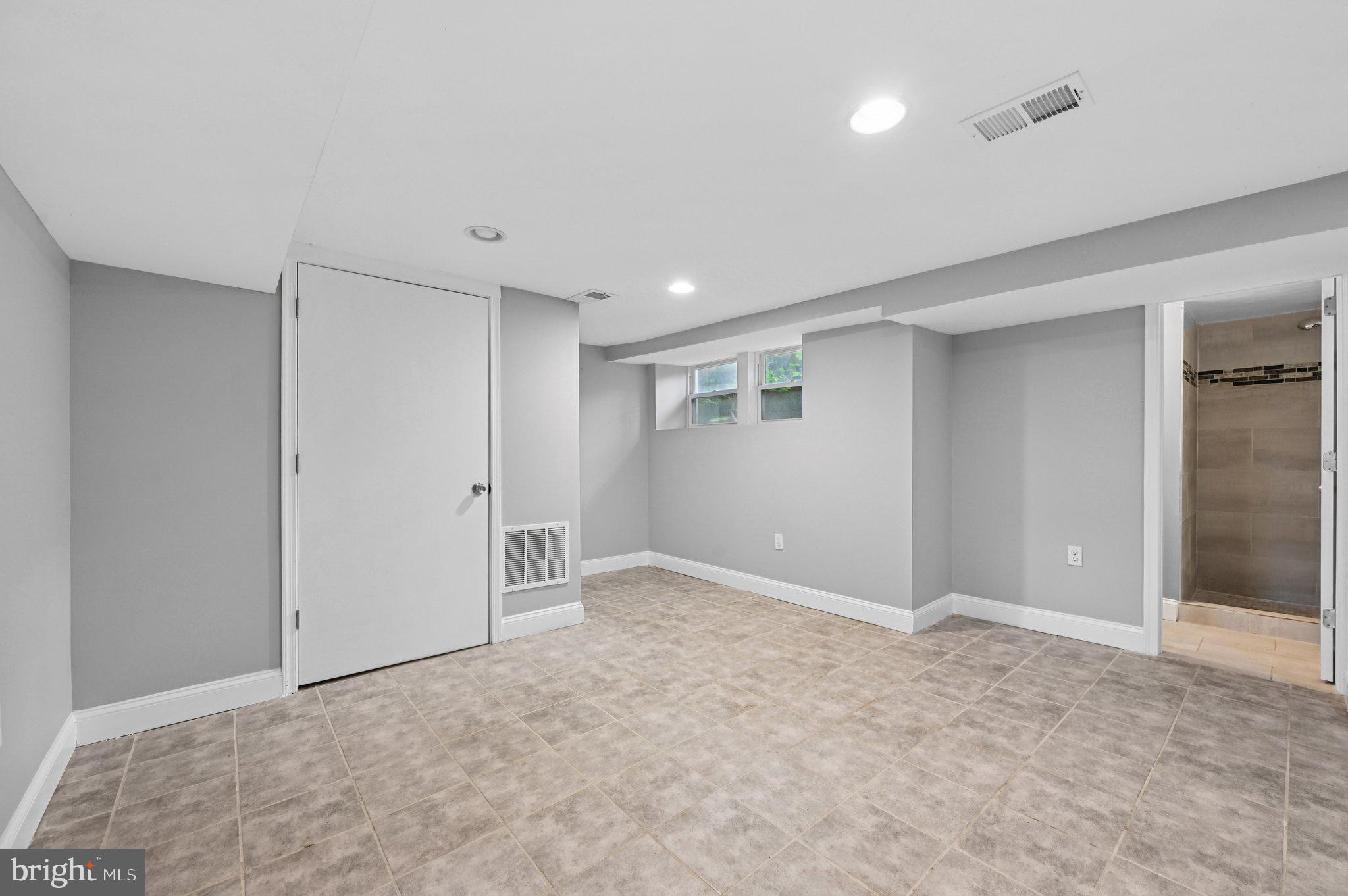 BELAIR-EDISON - Residential Lease