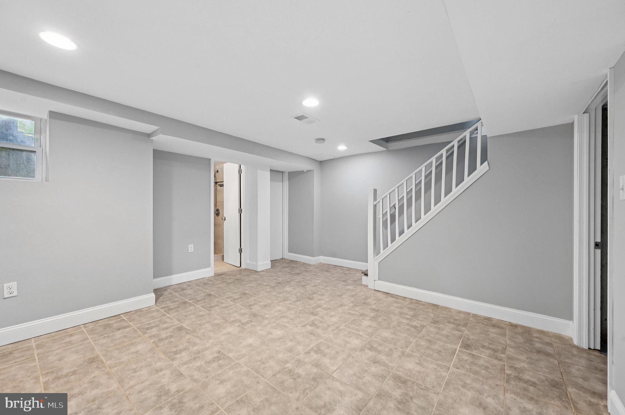 BELAIR-EDISON - Residential Lease