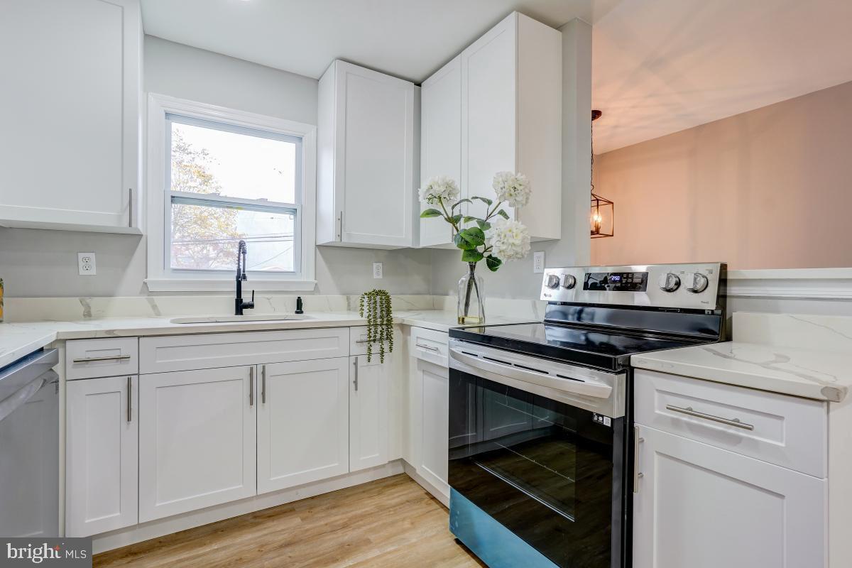 SHORE ACRES - Residential