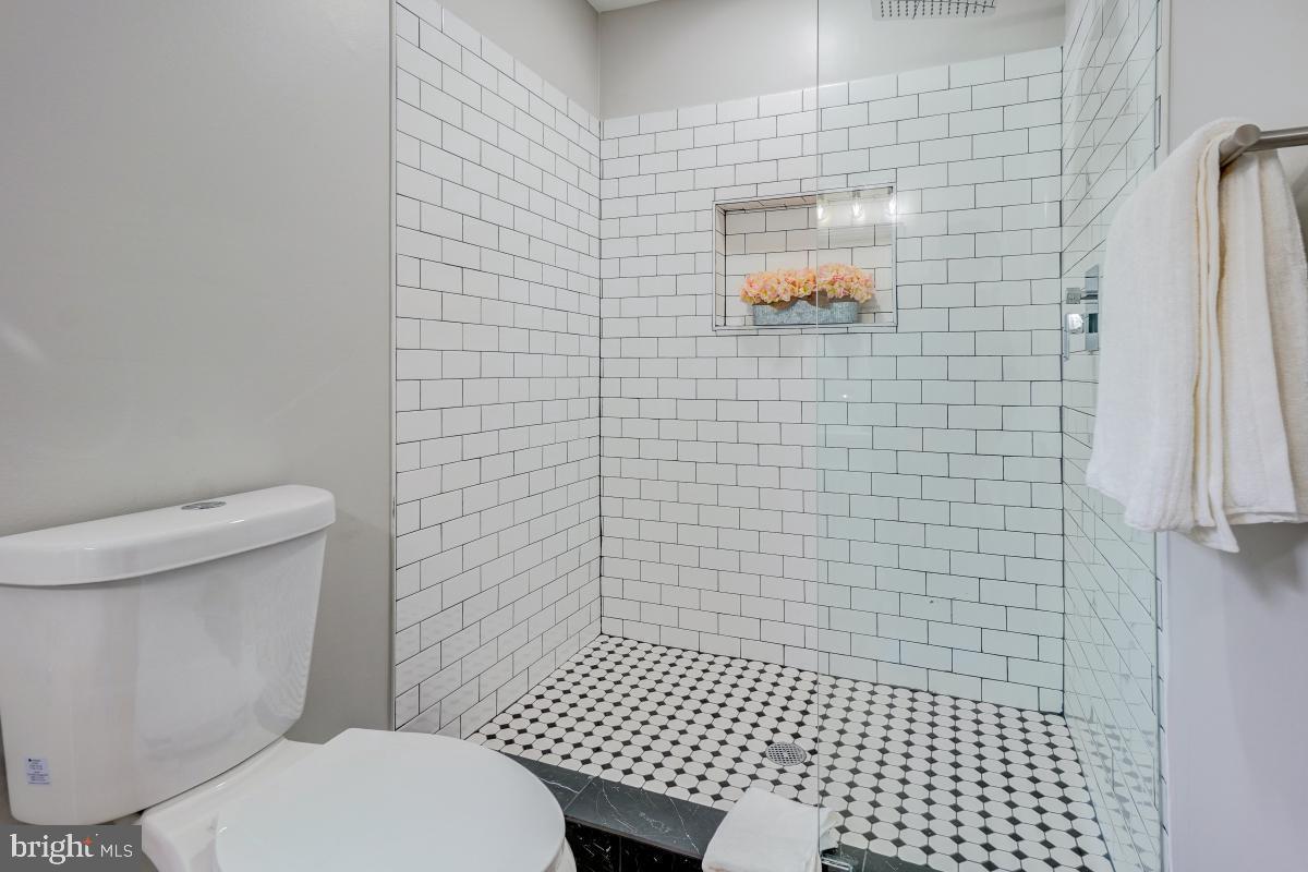 SHORE ACRES - Residential