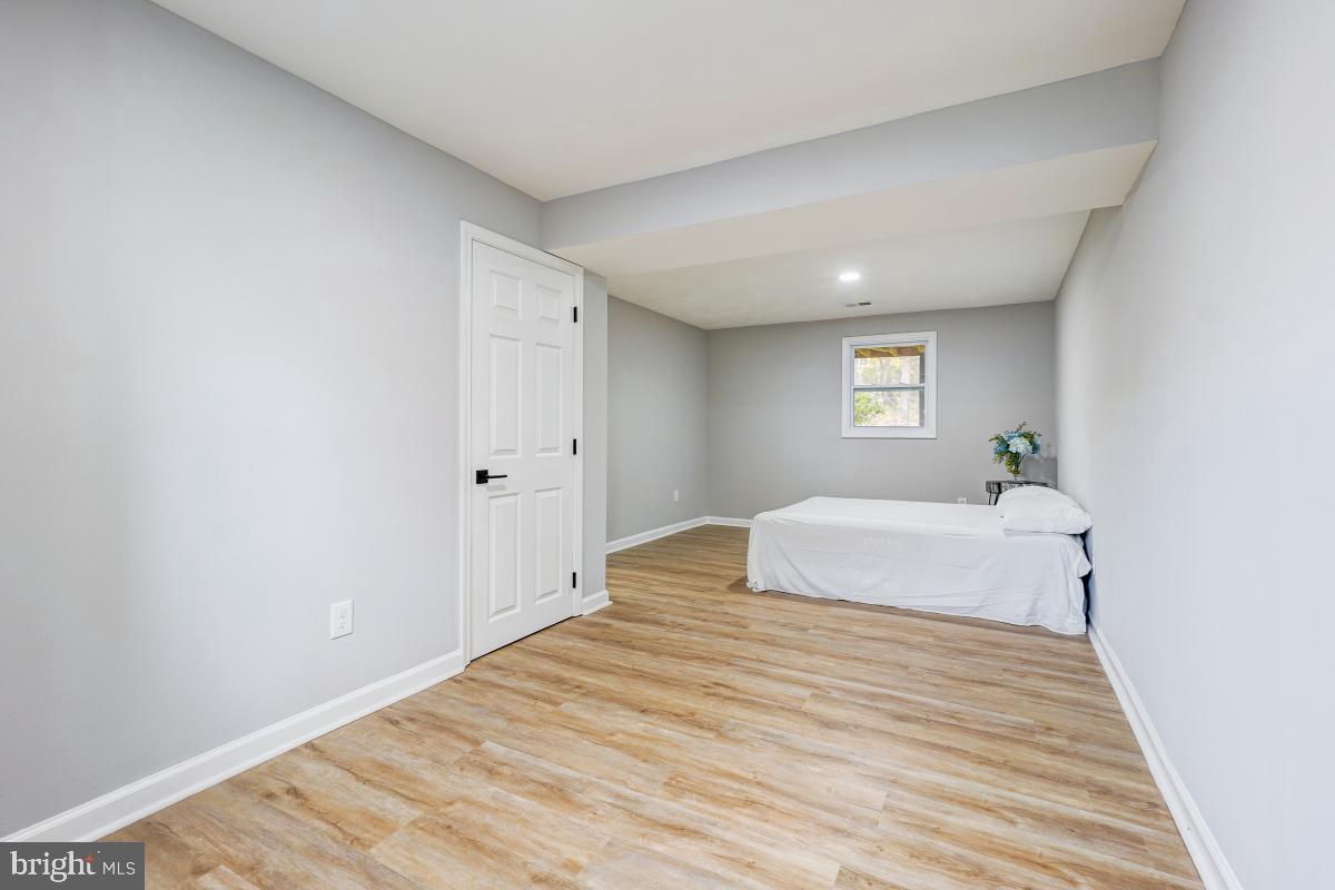 SHORE ACRES - Residential