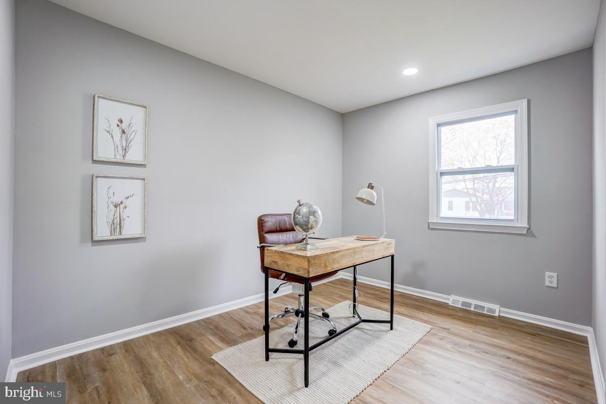 SHORE ACRES - Residential