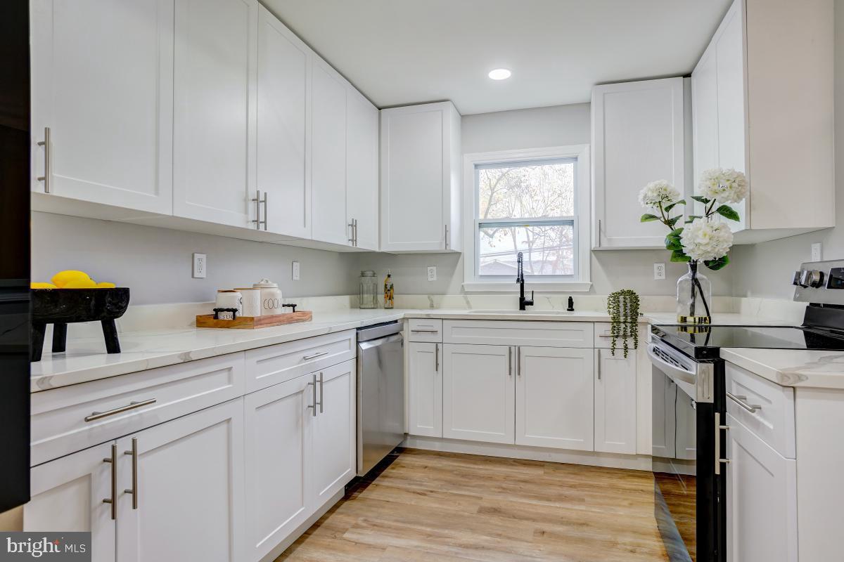 SHORE ACRES - Residential