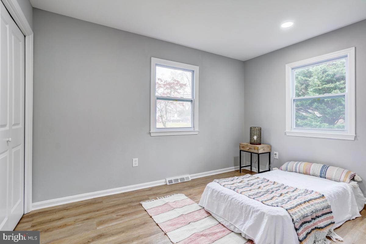 SHORE ACRES - Residential