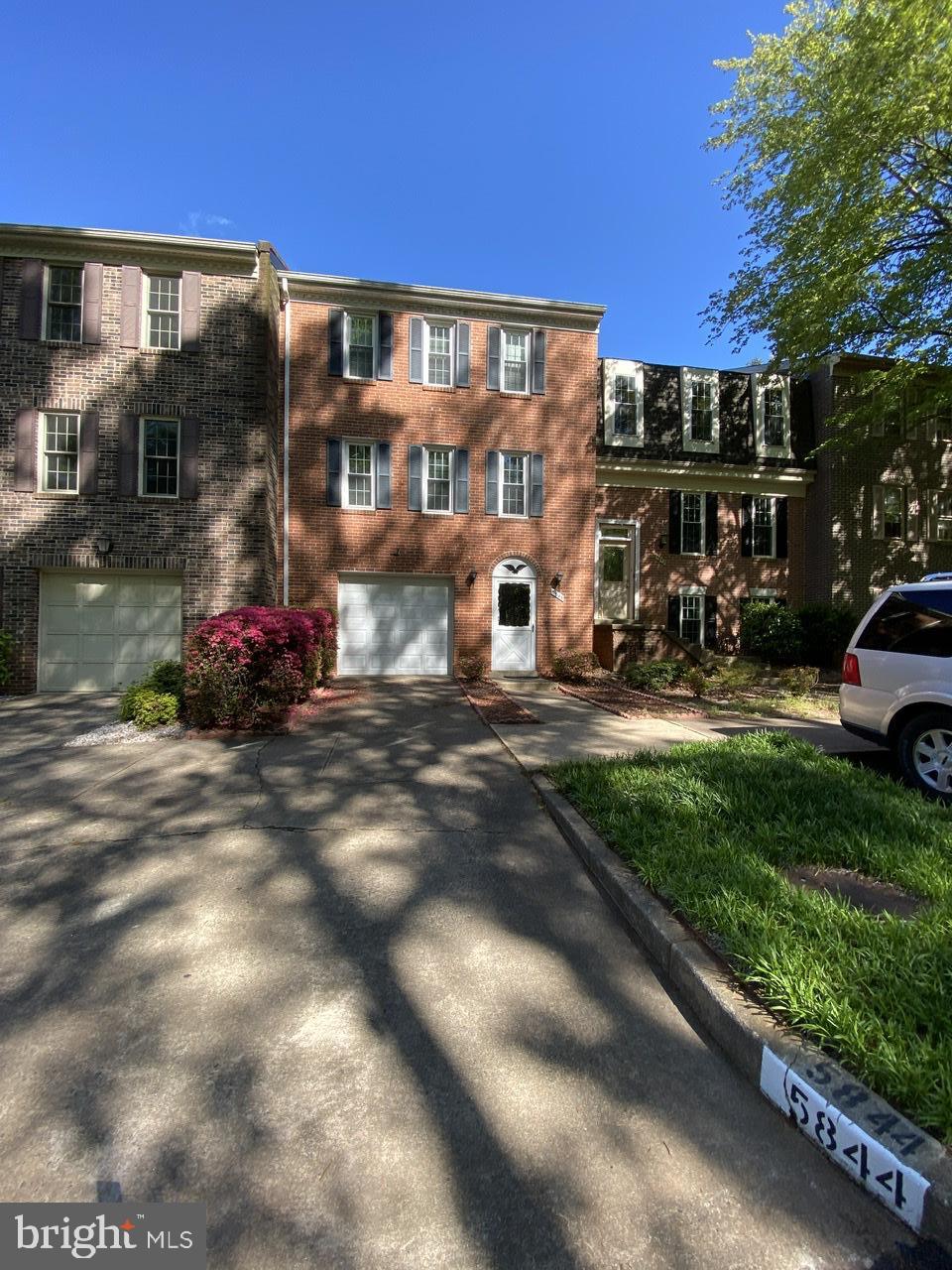 5844 KARA PLACE