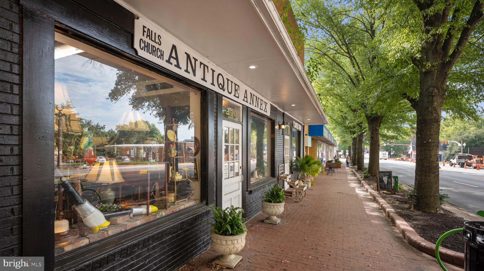 FALLS CHURCH CITY - Residential