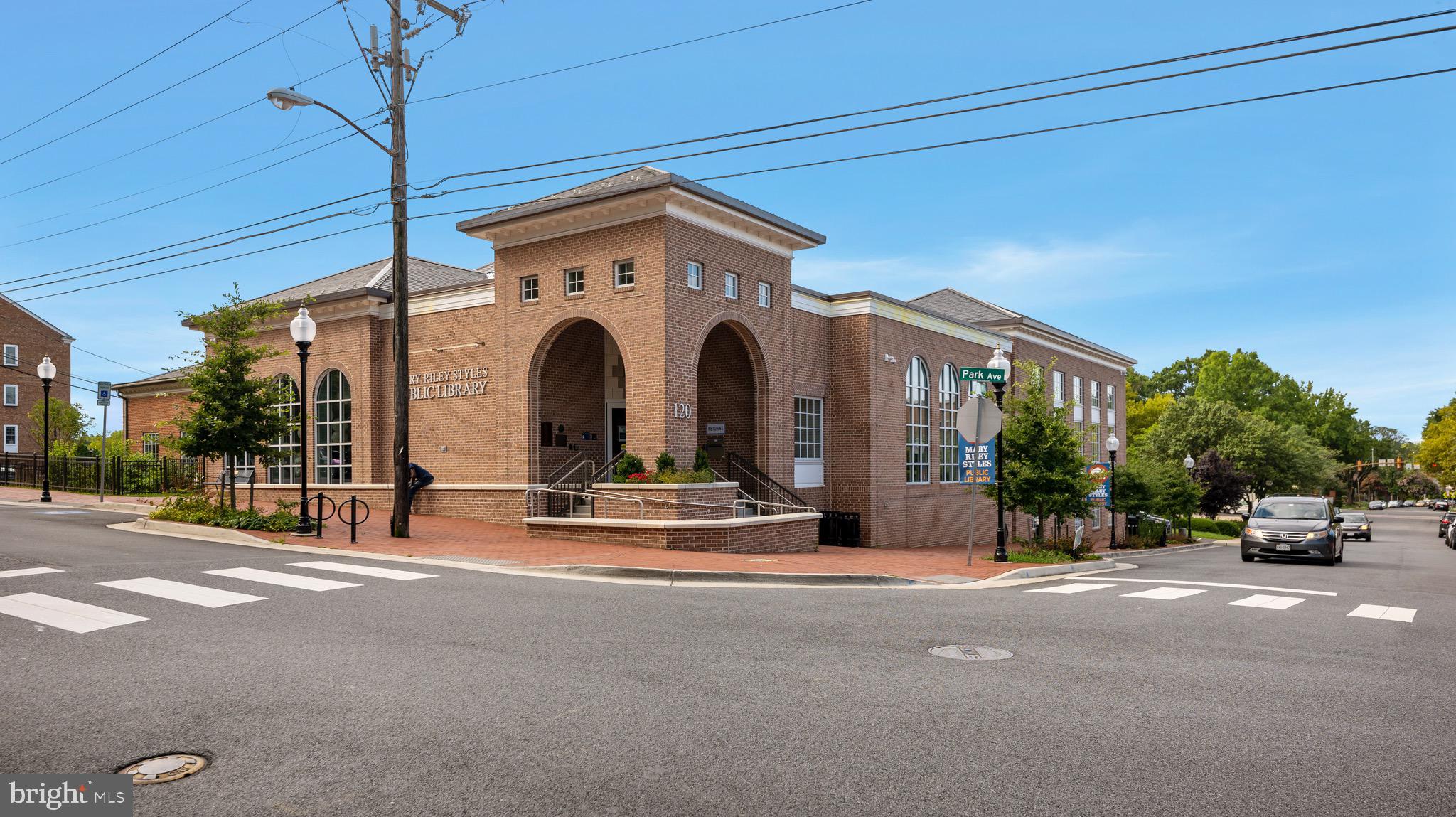 FALLS CHURCH CITY - Residential