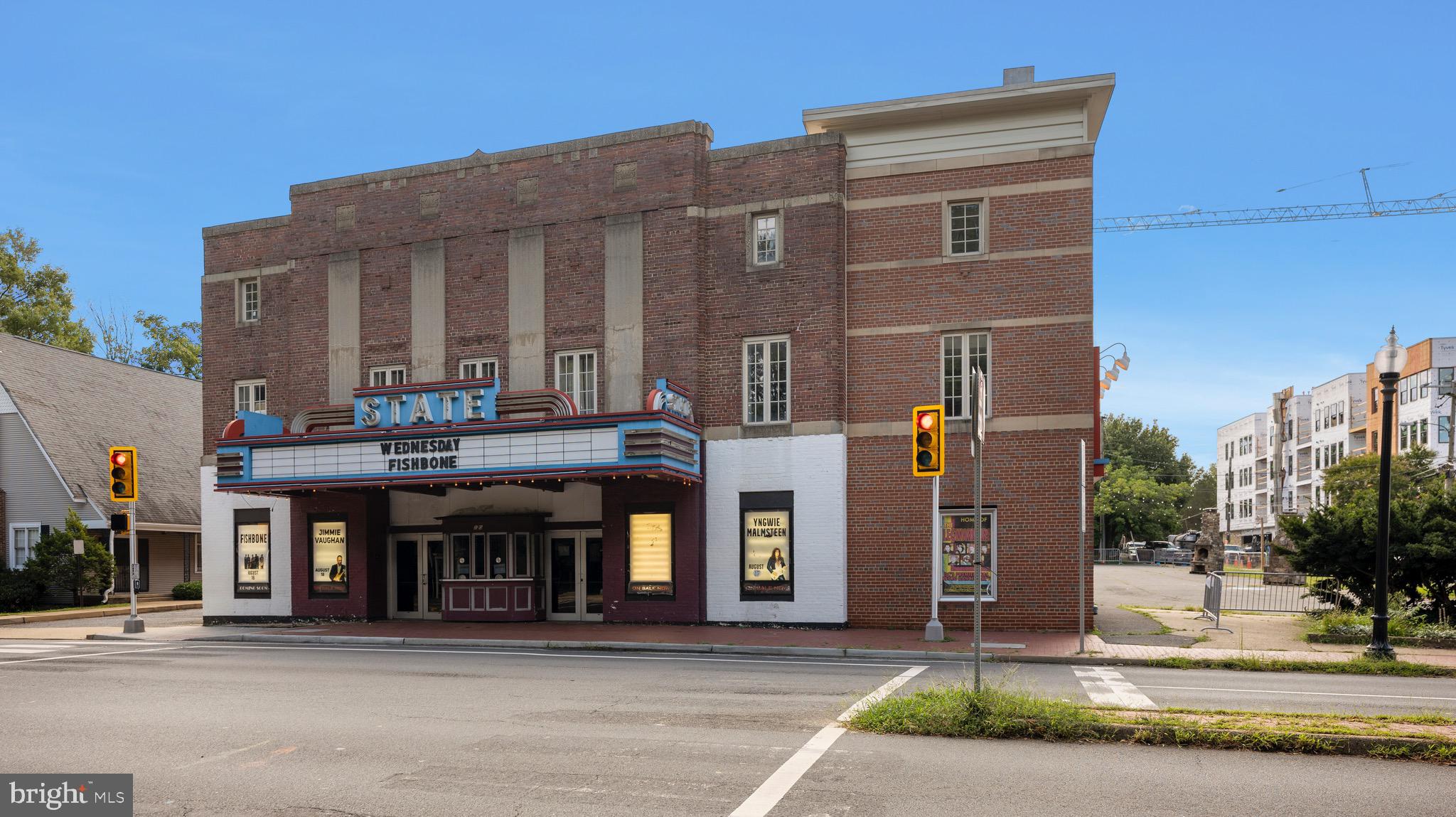 FALLS CHURCH CITY - Residential