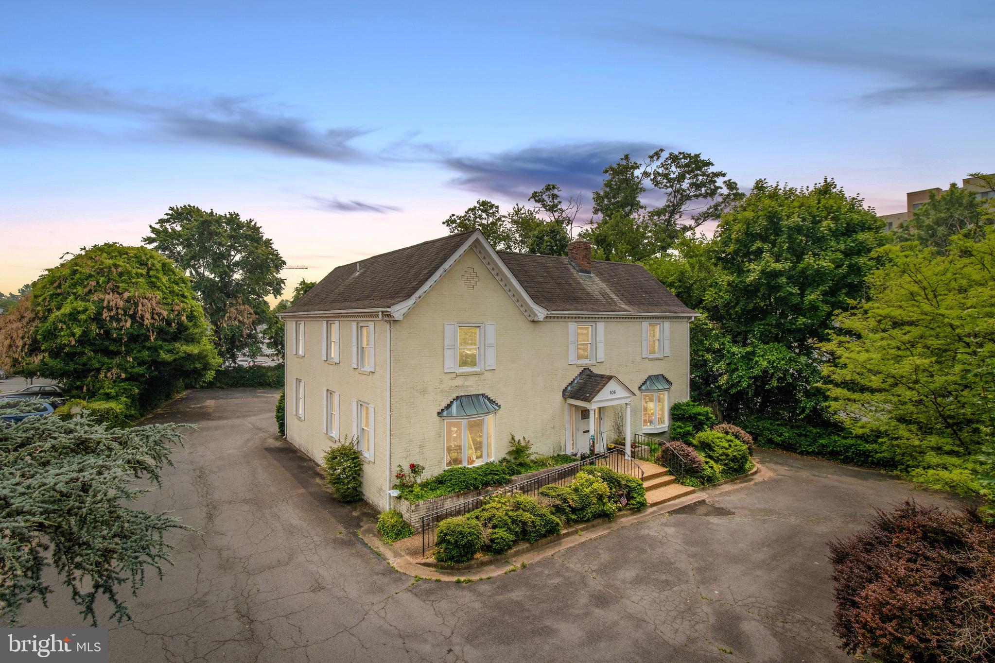 FALLS CHURCH CITY - Residential