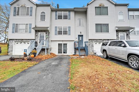 180 RIDERS WAY LEBANON PA 17042