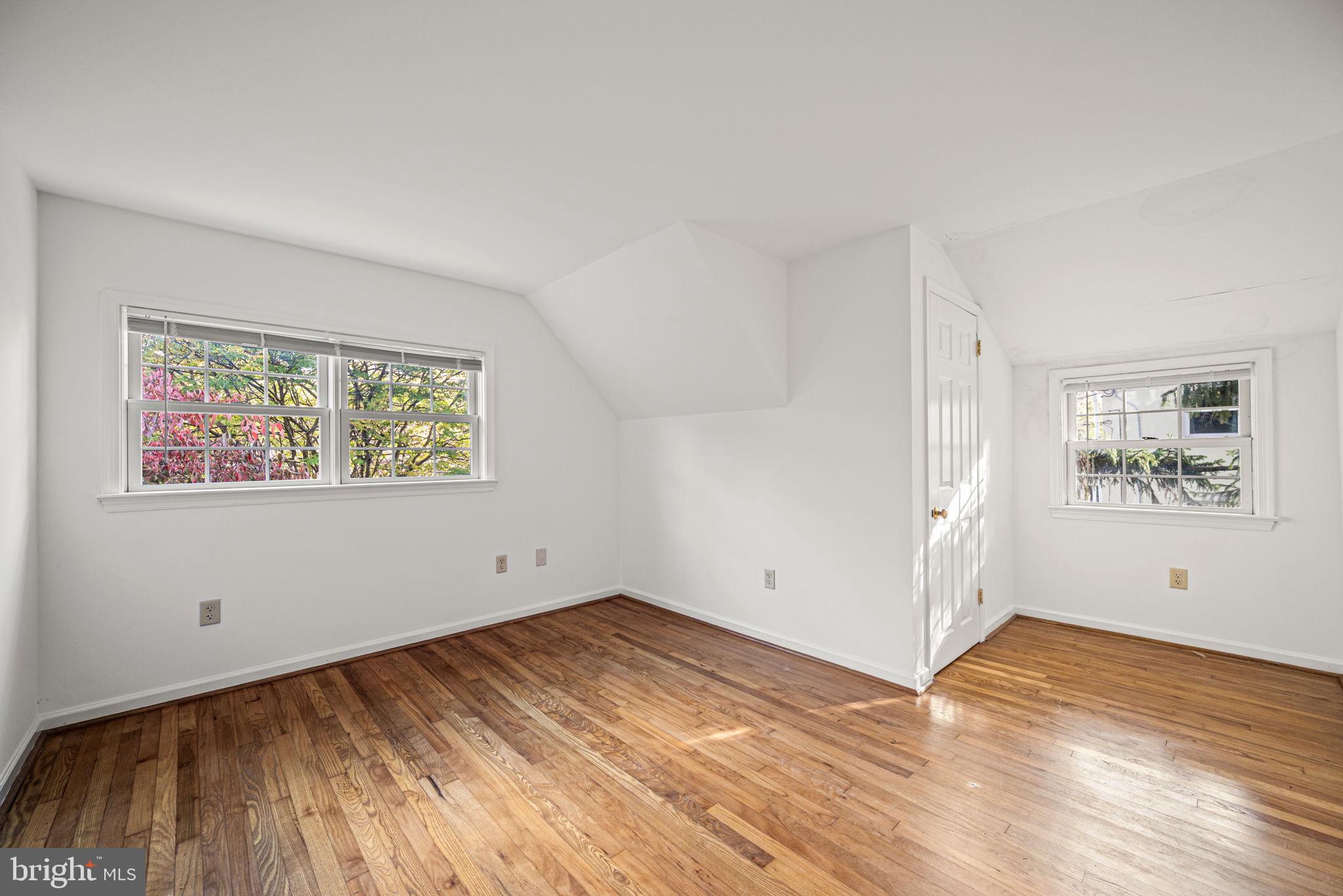 SWARTHMORE HILLS - Residential