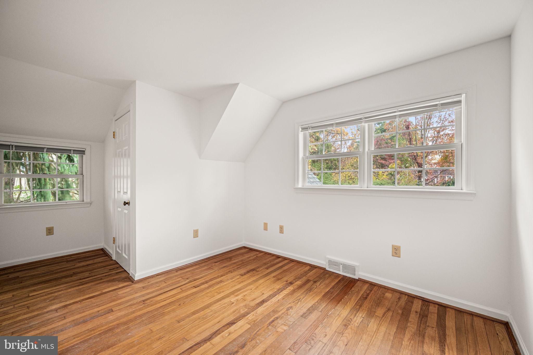 SWARTHMORE HILLS - Residential