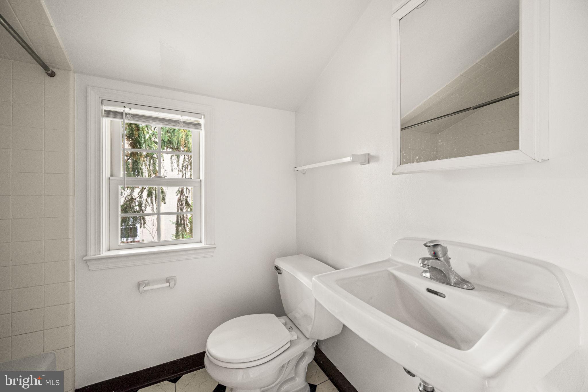 SWARTHMORE HILLS - Residential