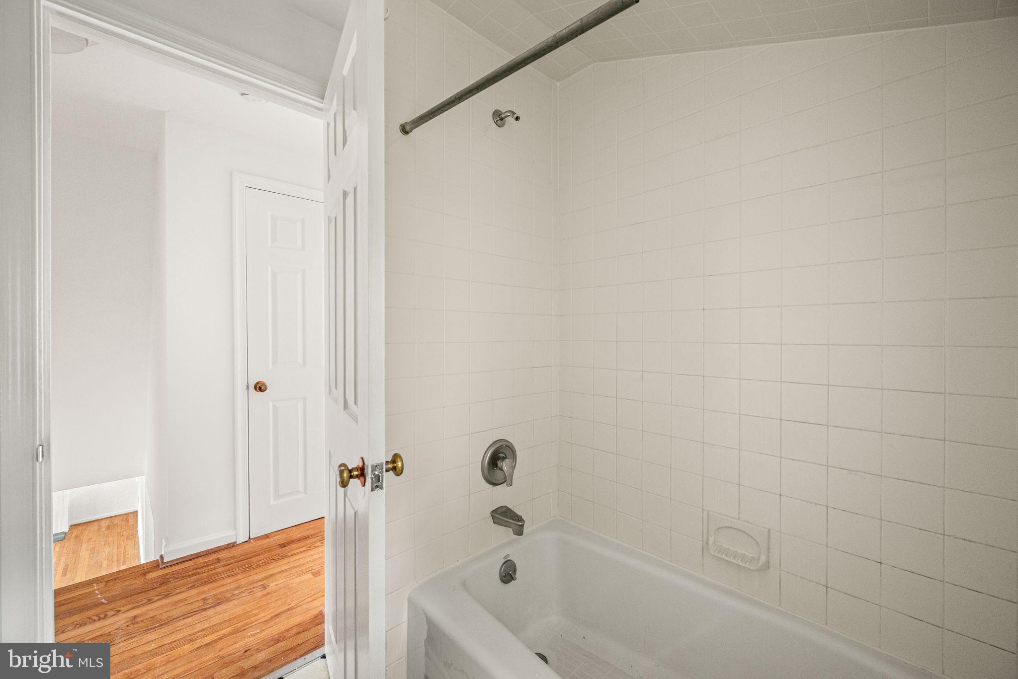 SWARTHMORE HILLS - Residential