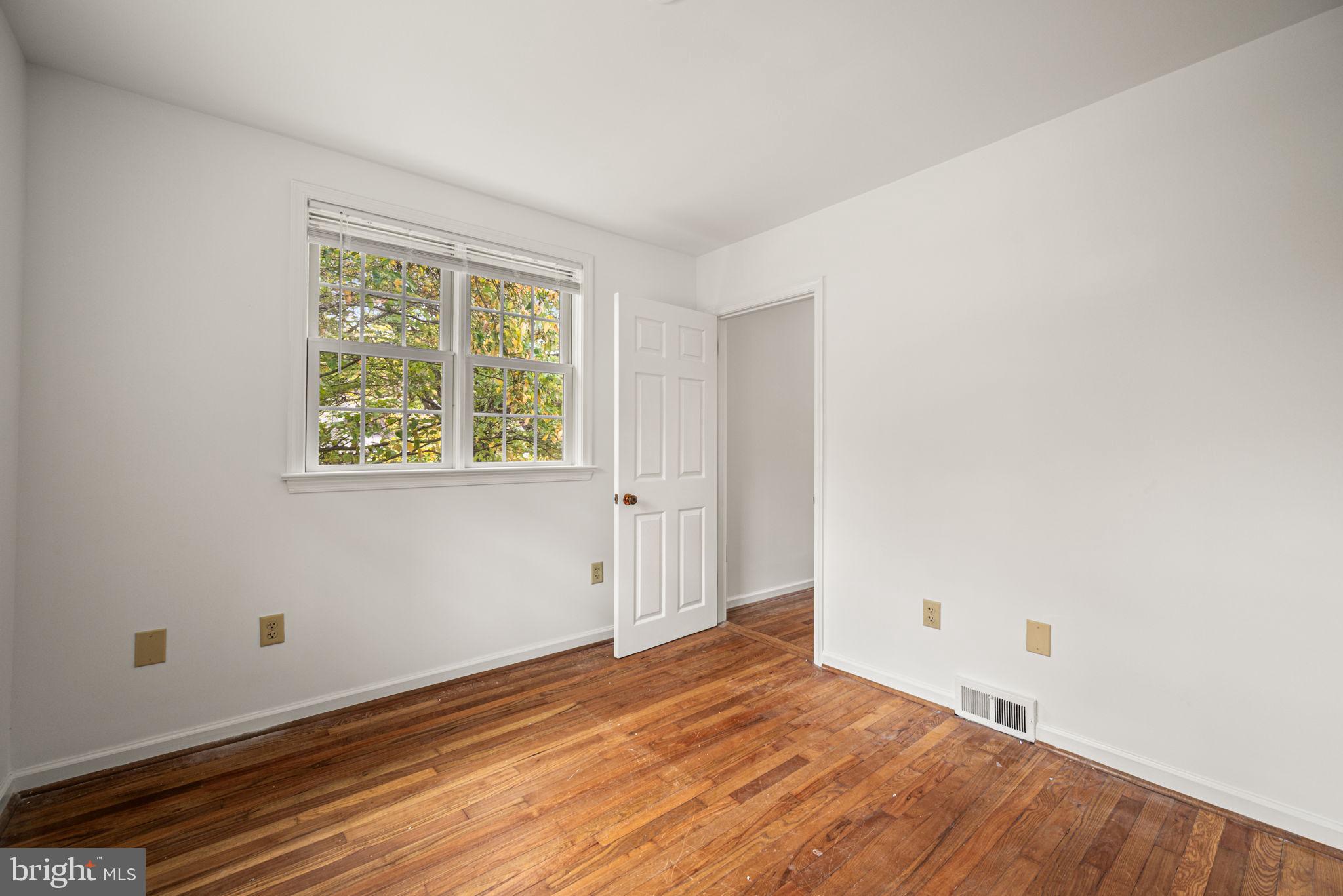 SWARTHMORE HILLS - Residential