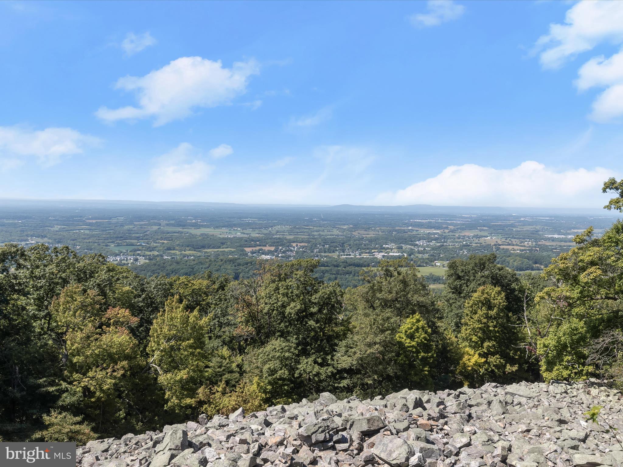 CRESTVIEW - Residential