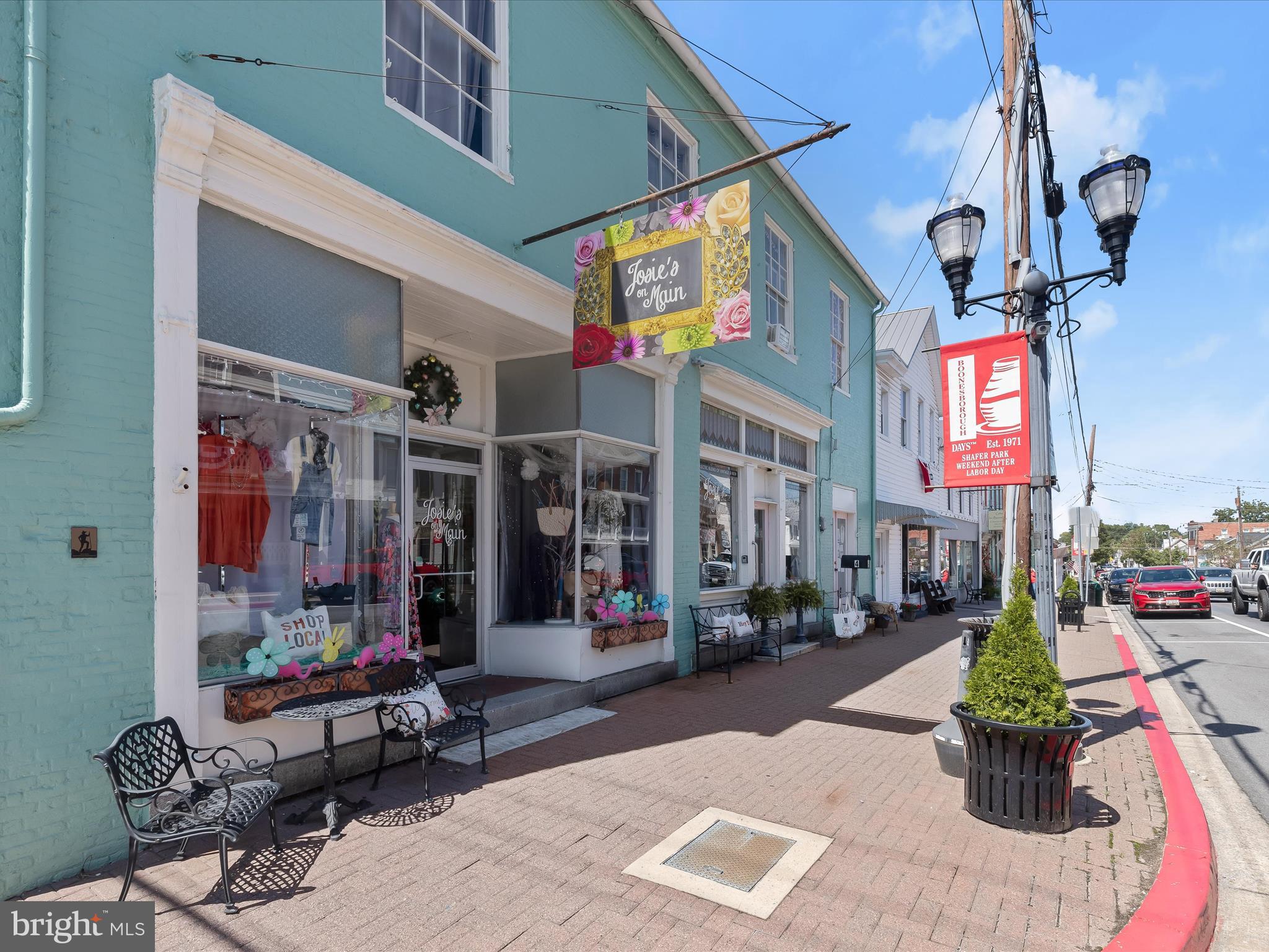 CRESTVIEW - Residential