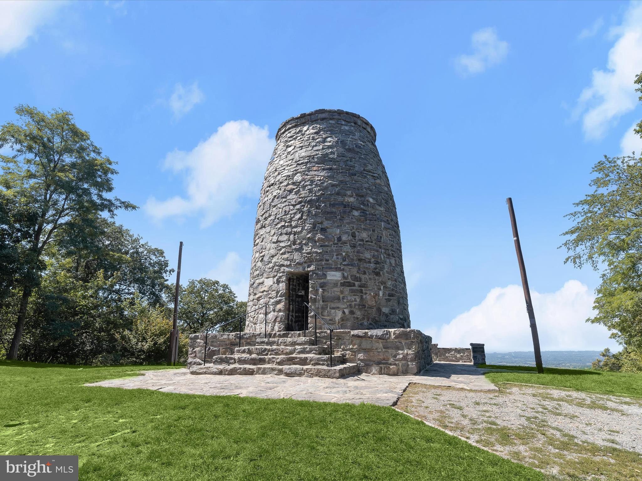 CRESTVIEW - Residential