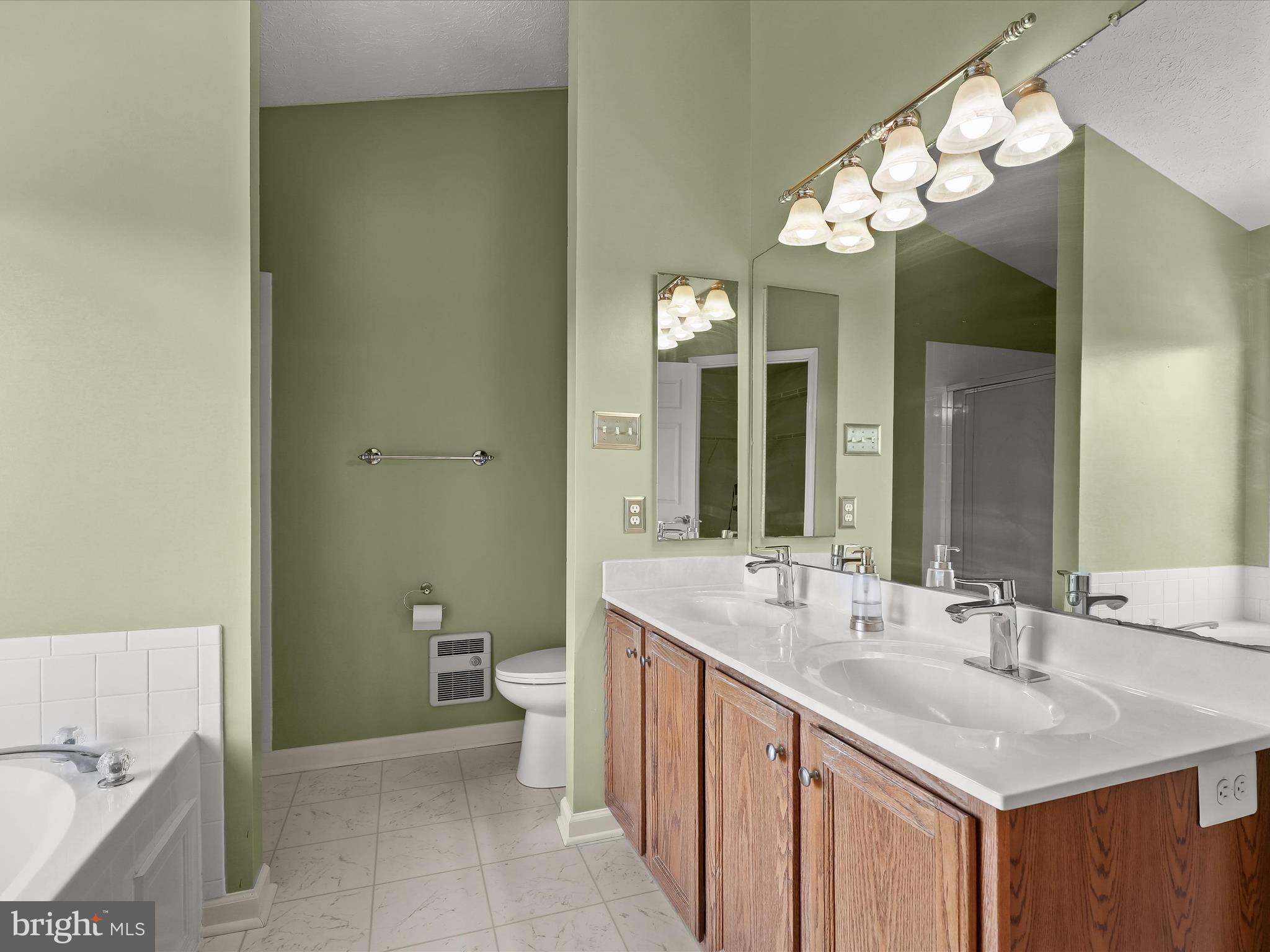 CRESTVIEW - Residential