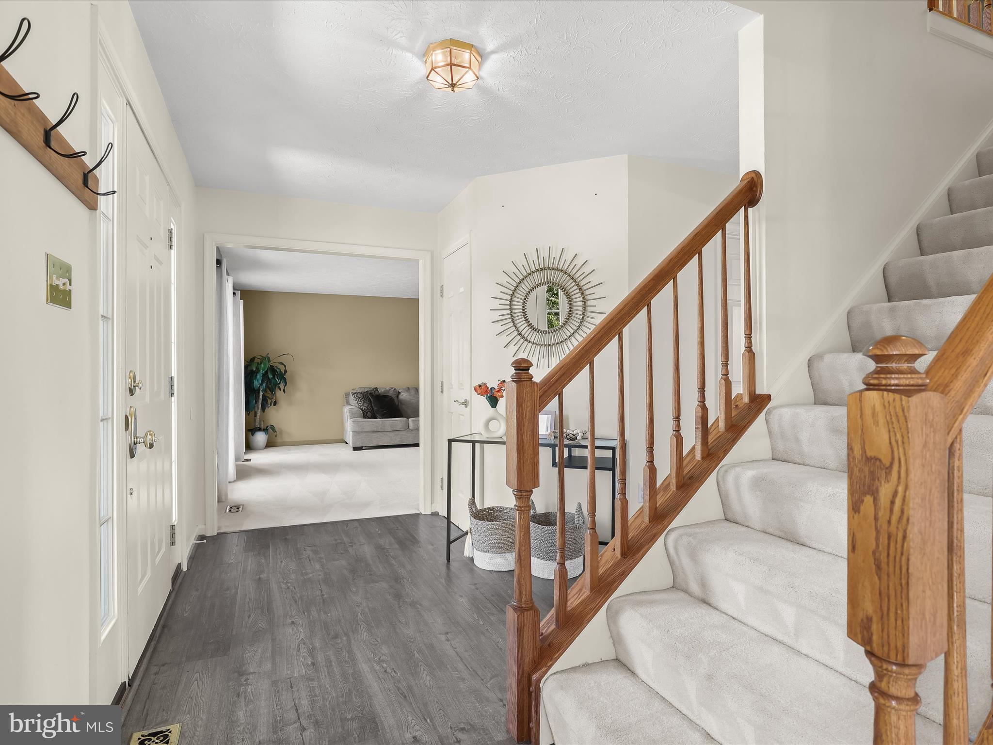 CRESTVIEW - Residential