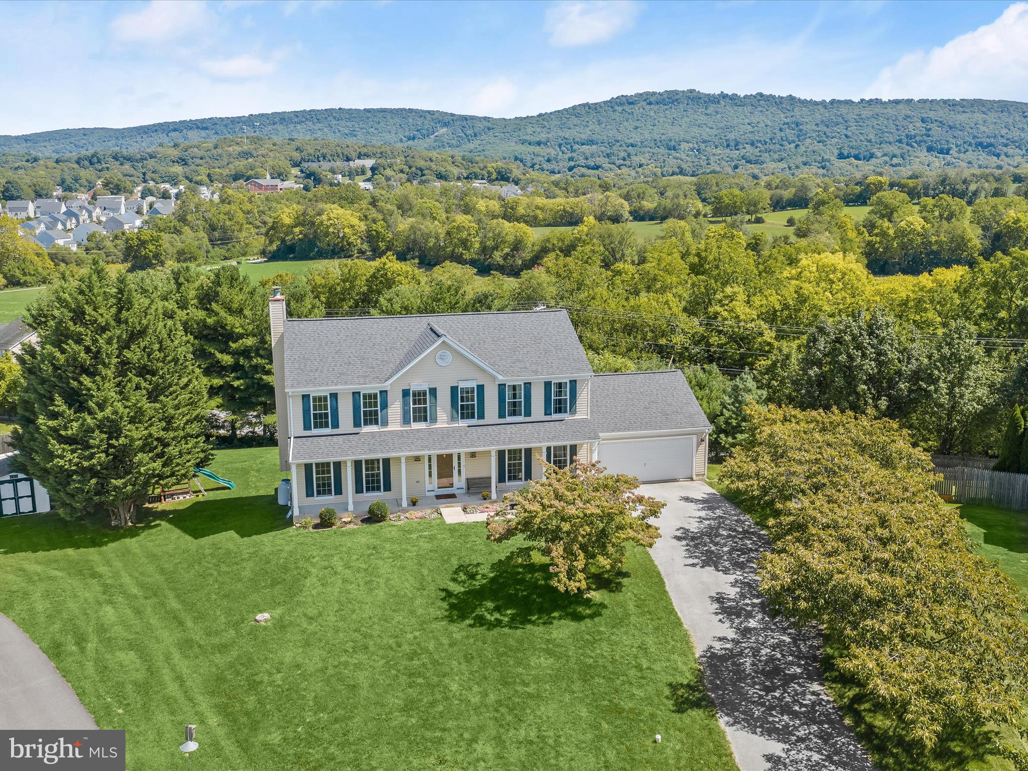 CRESTVIEW - Residential