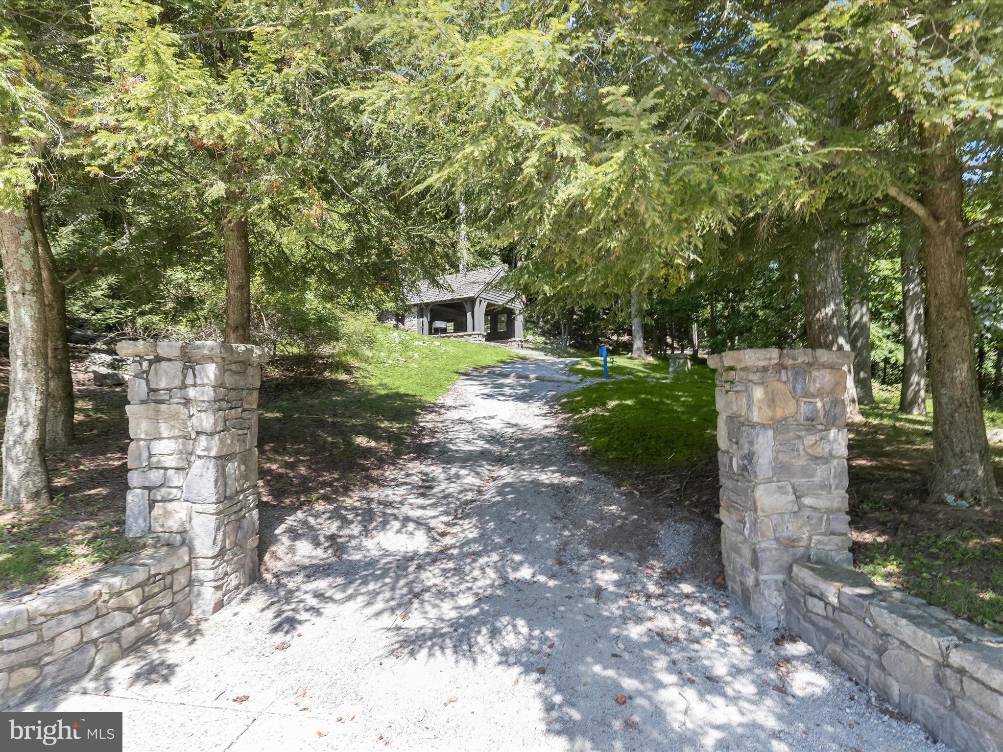 CRESTVIEW - Residential