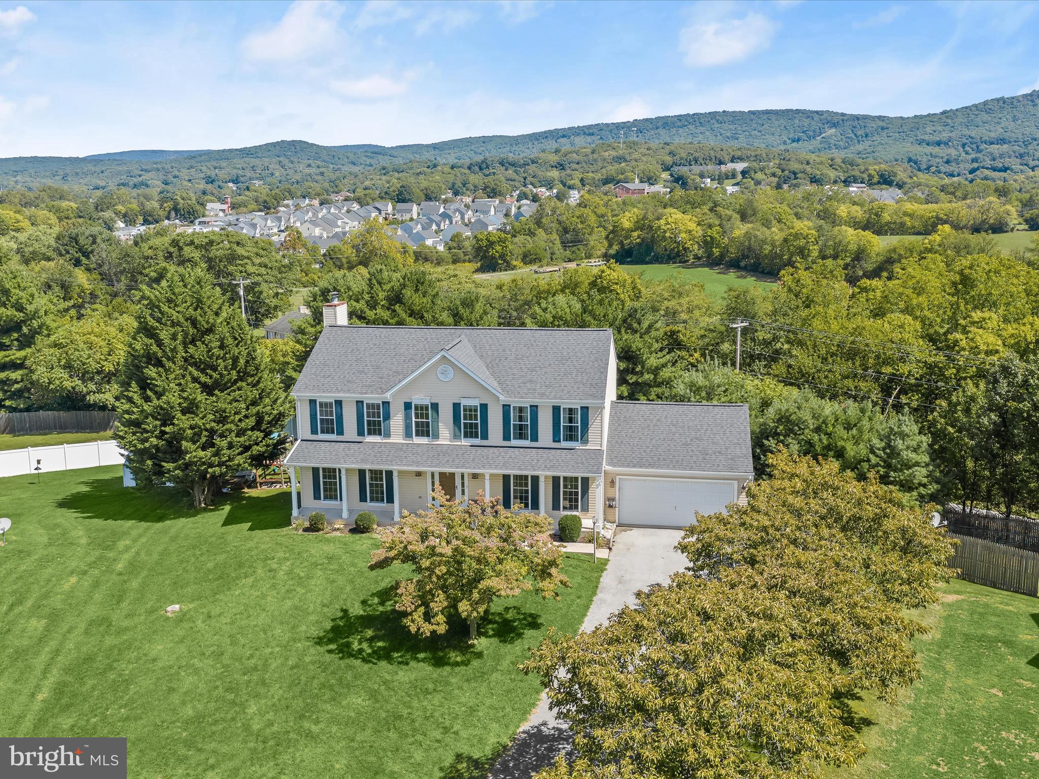 CRESTVIEW - Residential