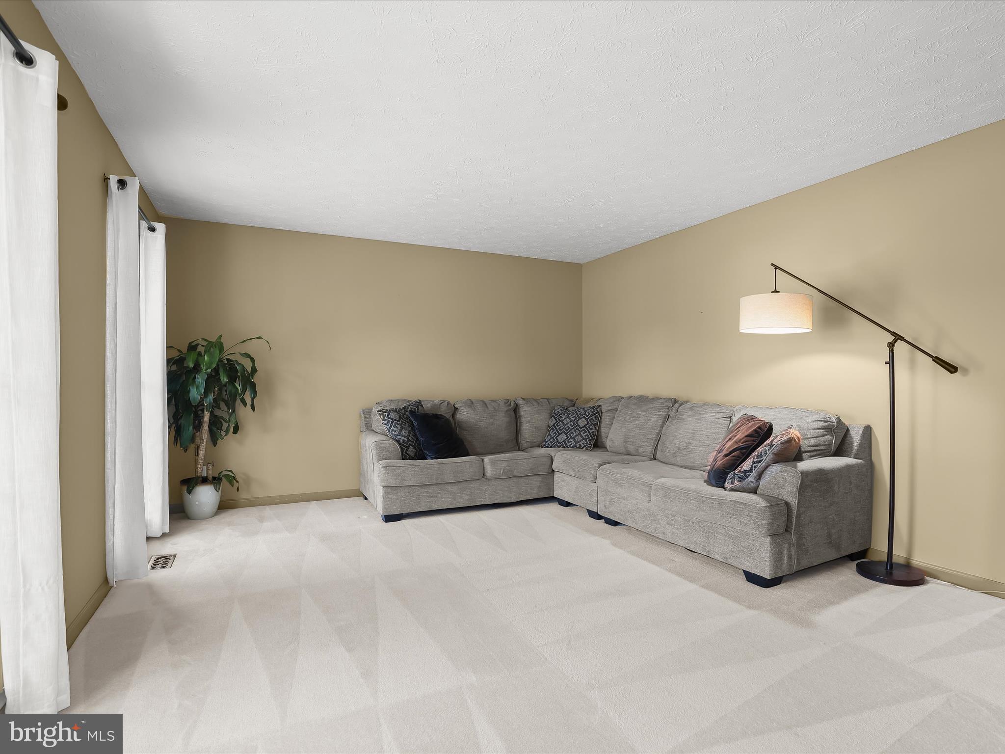 CRESTVIEW - Residential