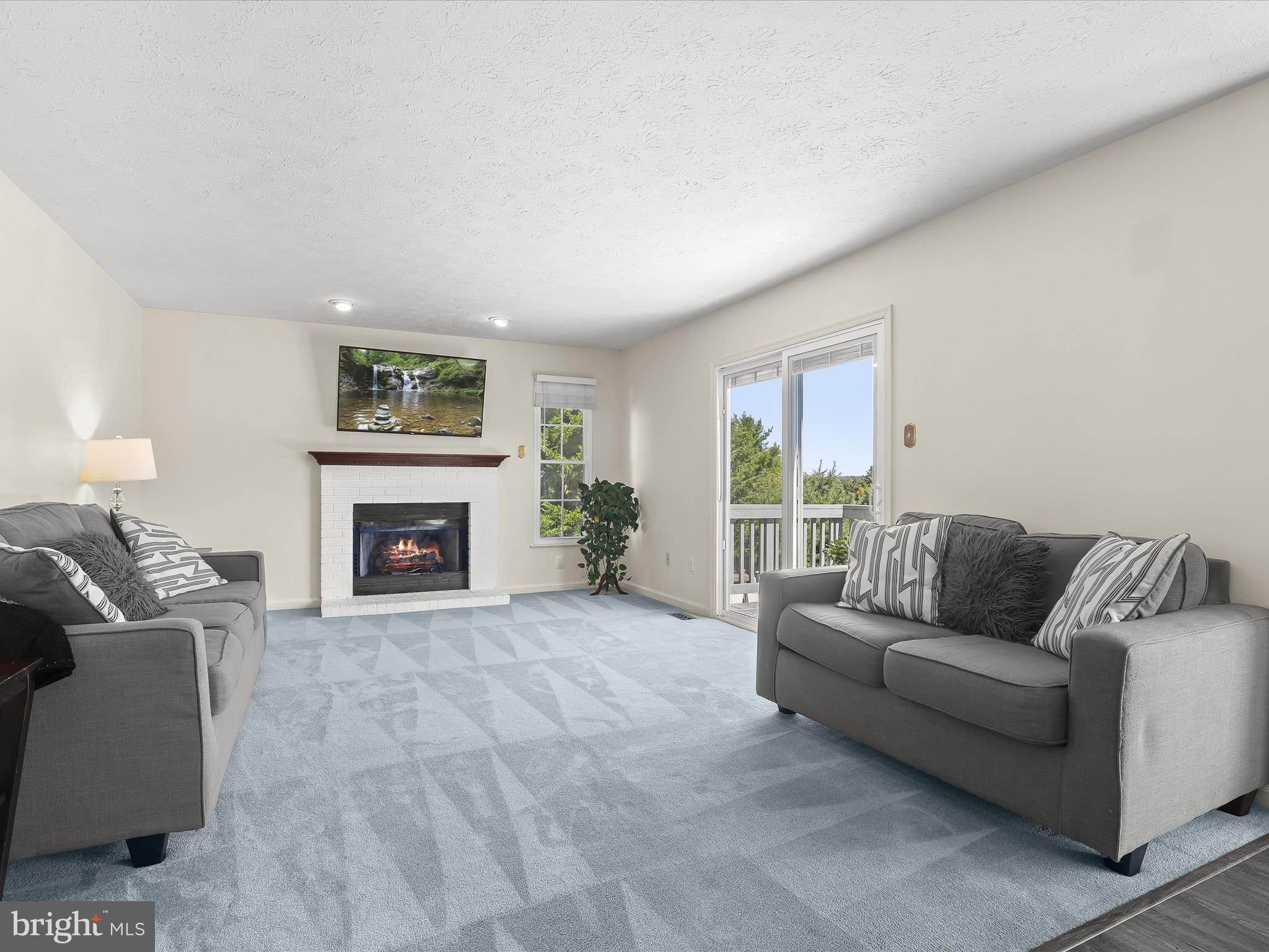 CRESTVIEW - Residential